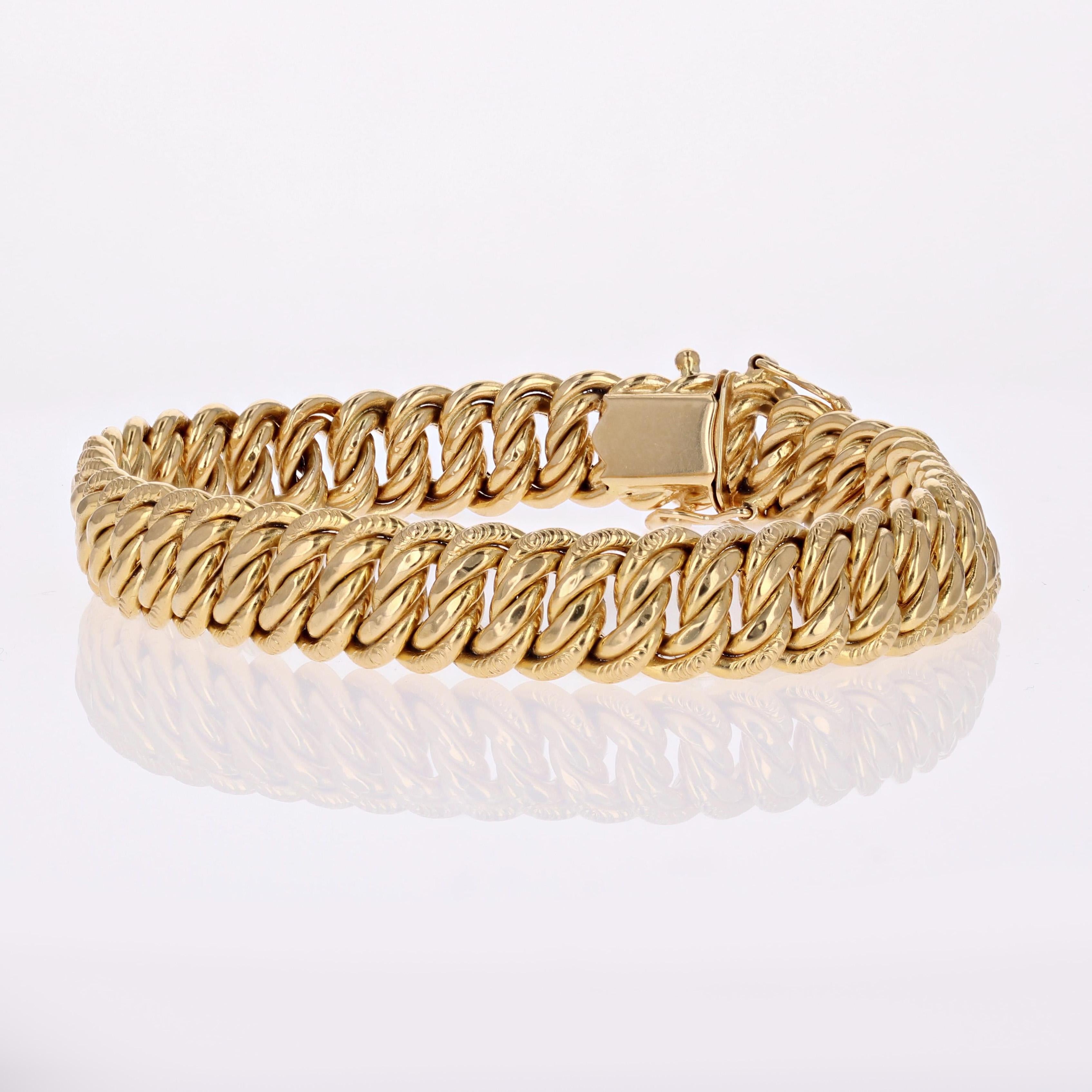 Women's French 1950s 18 Karat Yellow Gold Chiseled Curb Retro Bracelet