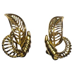 French 1950s 18K yellow  Gold Earrings – Clip-On, Mid-Century Leaf Design