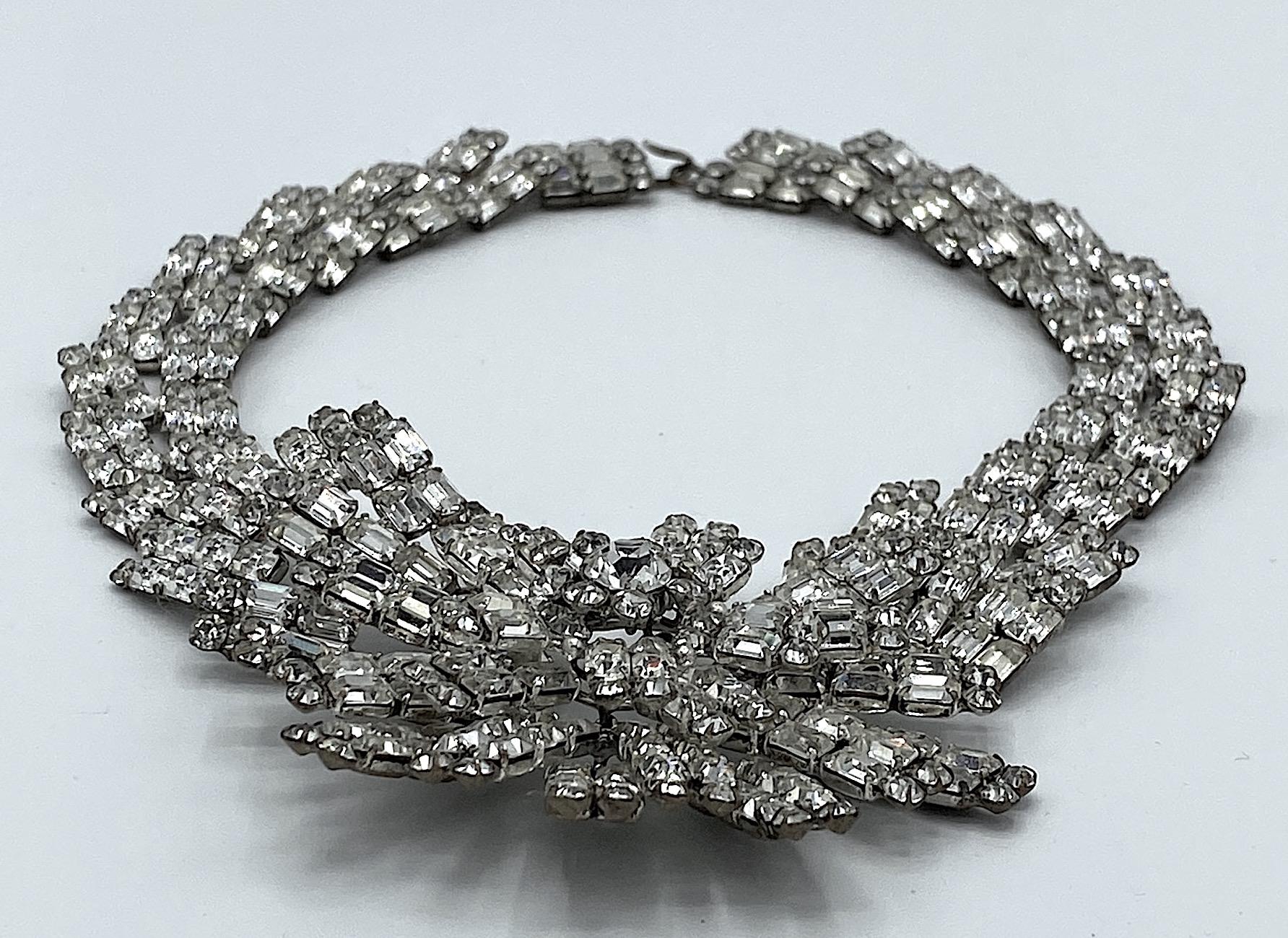 French 1950s / 1960s Rhinestone Starburst Necklace 8