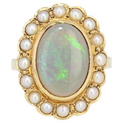 Franzsischer Cluster-Ring aus 18 Karat Gelbgold mit 2,30 Karat Opal und Perle, 1950er Jahre