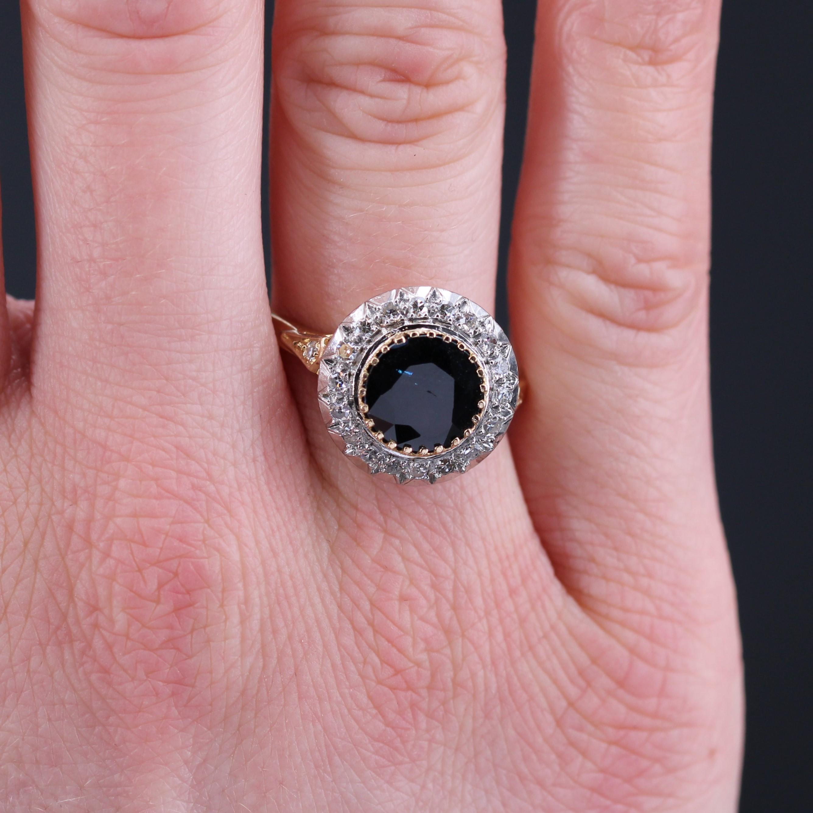 Französischer 1950er Jahre 2,50 Karat Saphir Diamanten 18 Karat Gelbgold Runder Ring Damen