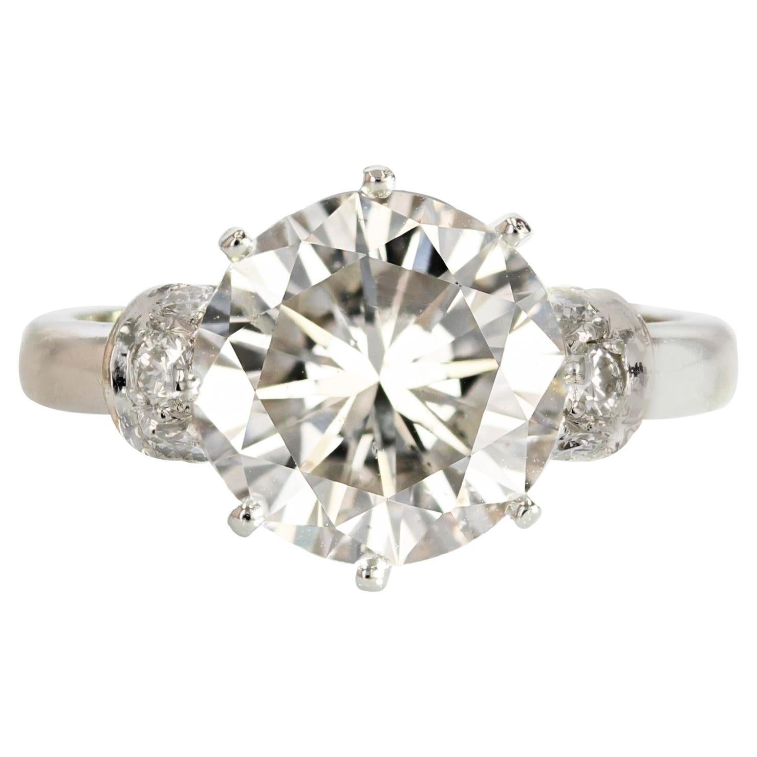 French 1950s 3, 45 Carats Diamond 18 Karats White Gold Solitaire Ring For Sale