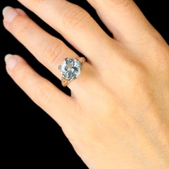 French 1950s 3.25 Carats Aquamarine 18 Karat White Gold Solitaire Ring