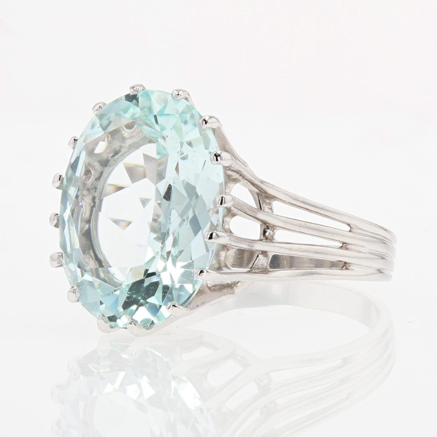 Retro French 1950s 6.95 Carat Aquamarine Diamond 18 Karat White Gold Ring