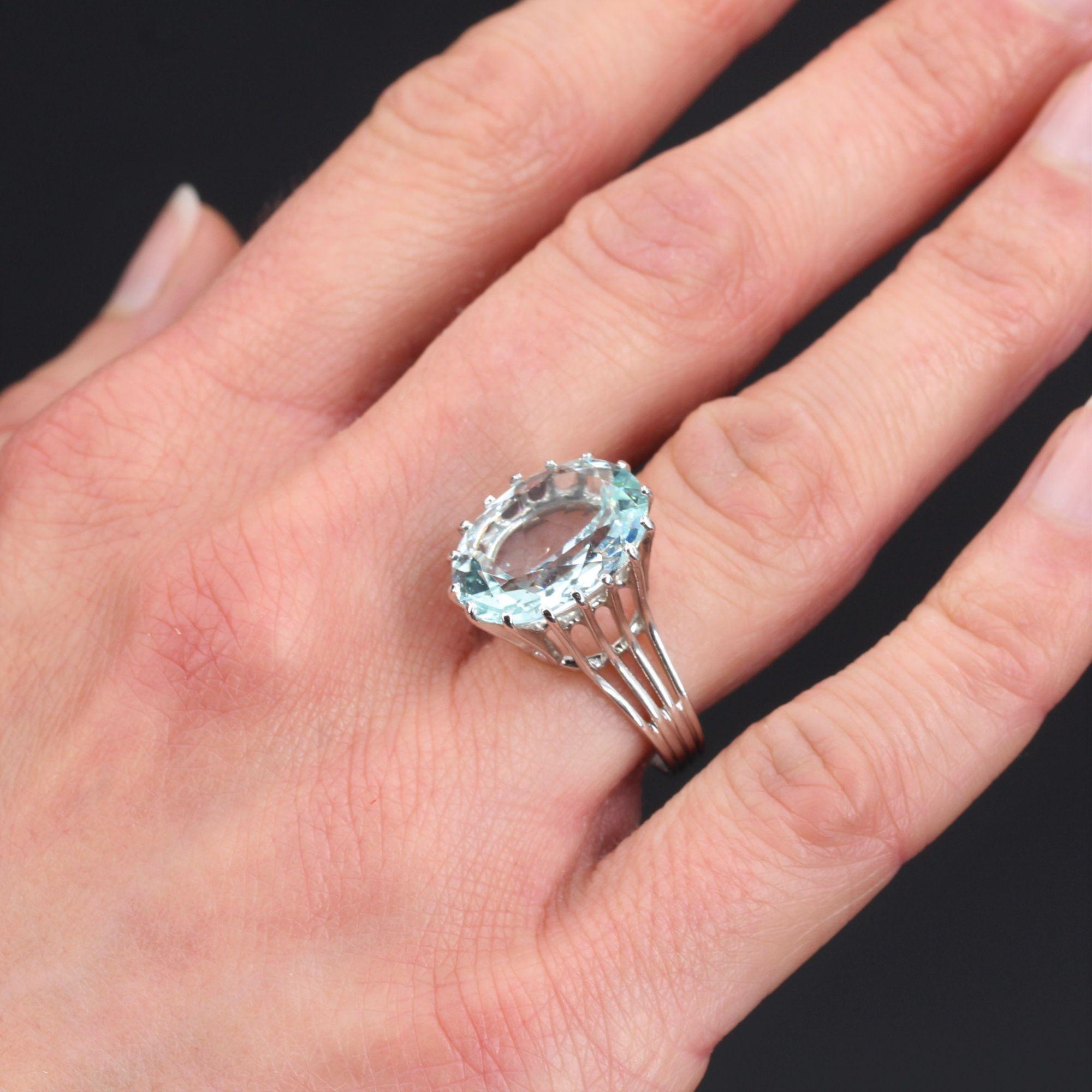 French 1950s 6.95 Carat Aquamarine Diamond 18 Karat White Gold Ring In Good Condition In Poitiers, FR