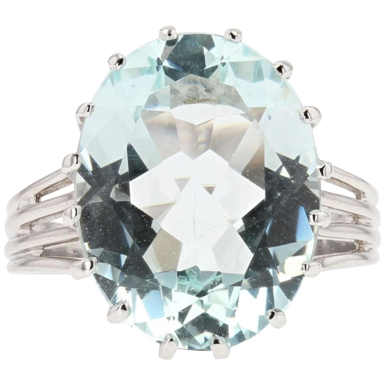 French 1950s 6.95 Carat Aquamarine Diamond 18 Karat White Gold Ring