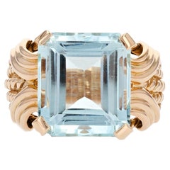 Anillo retro francés de oro rosa de 18 quilates de los años 50 de 7, 80 quilates de aguamarina