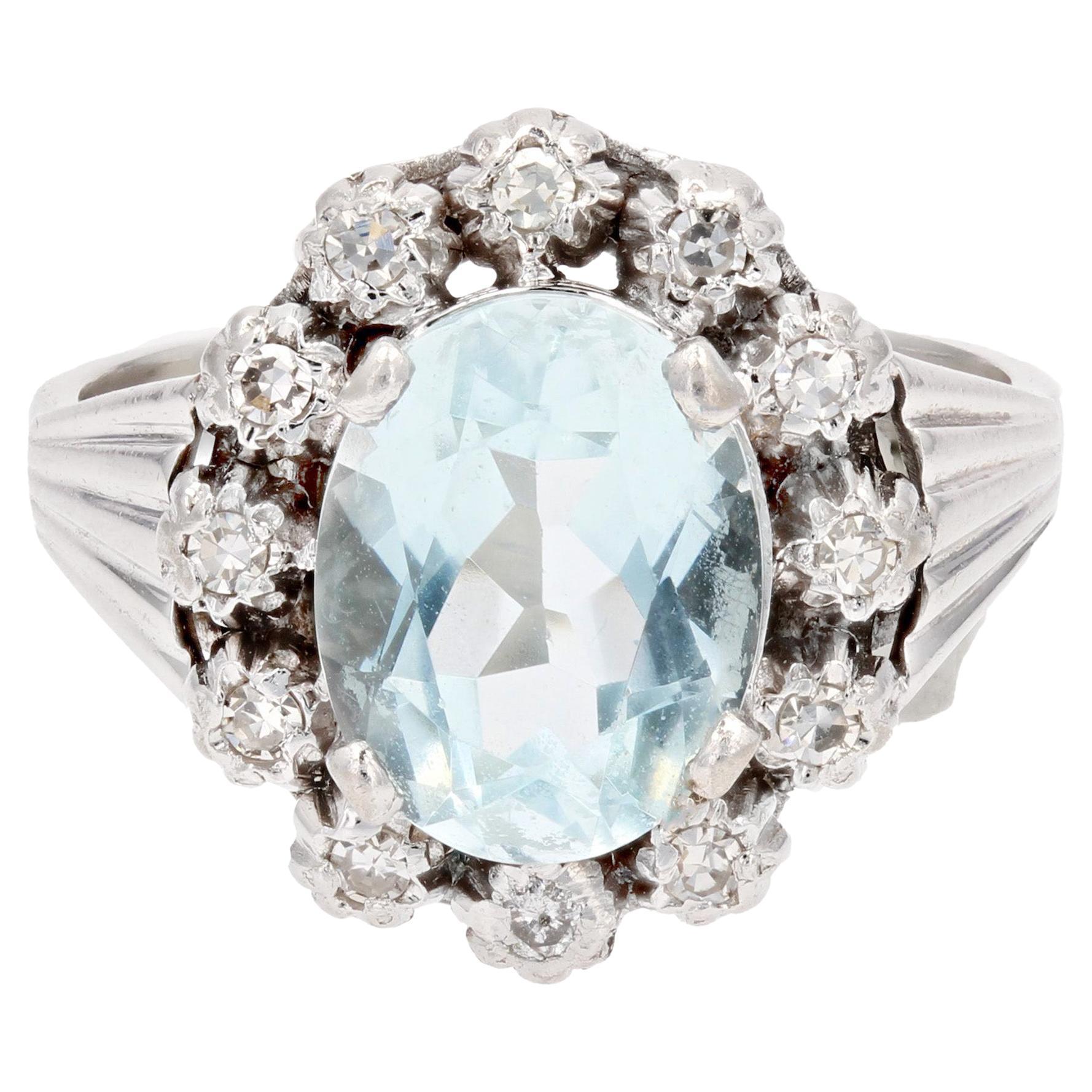 French 1950s Aquamarine Diamonds 18 Karat White Gold Ring