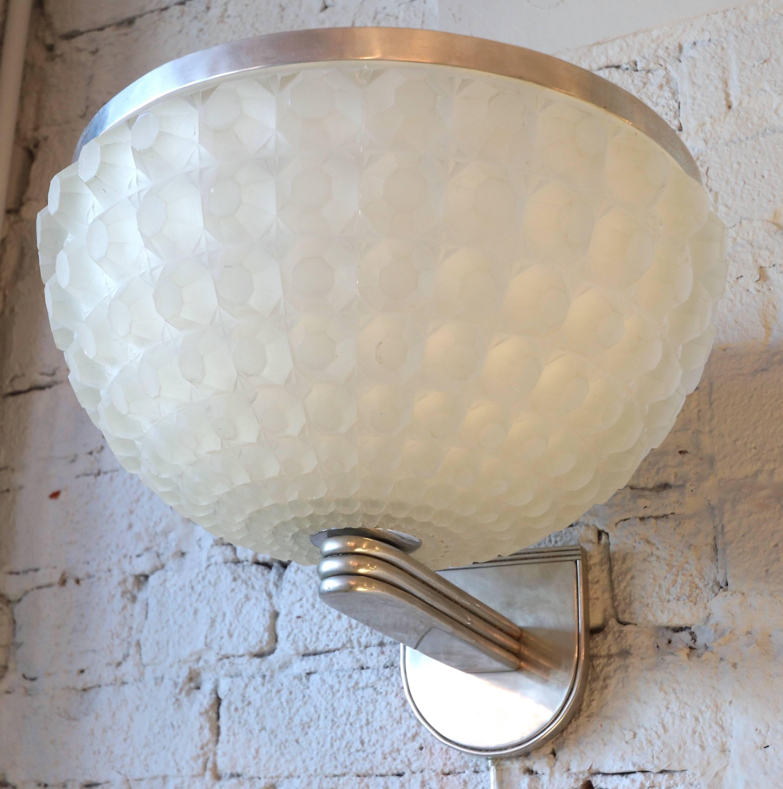 French, 1950s, Art Deco Chrome and Glass Sconce For Sale 3