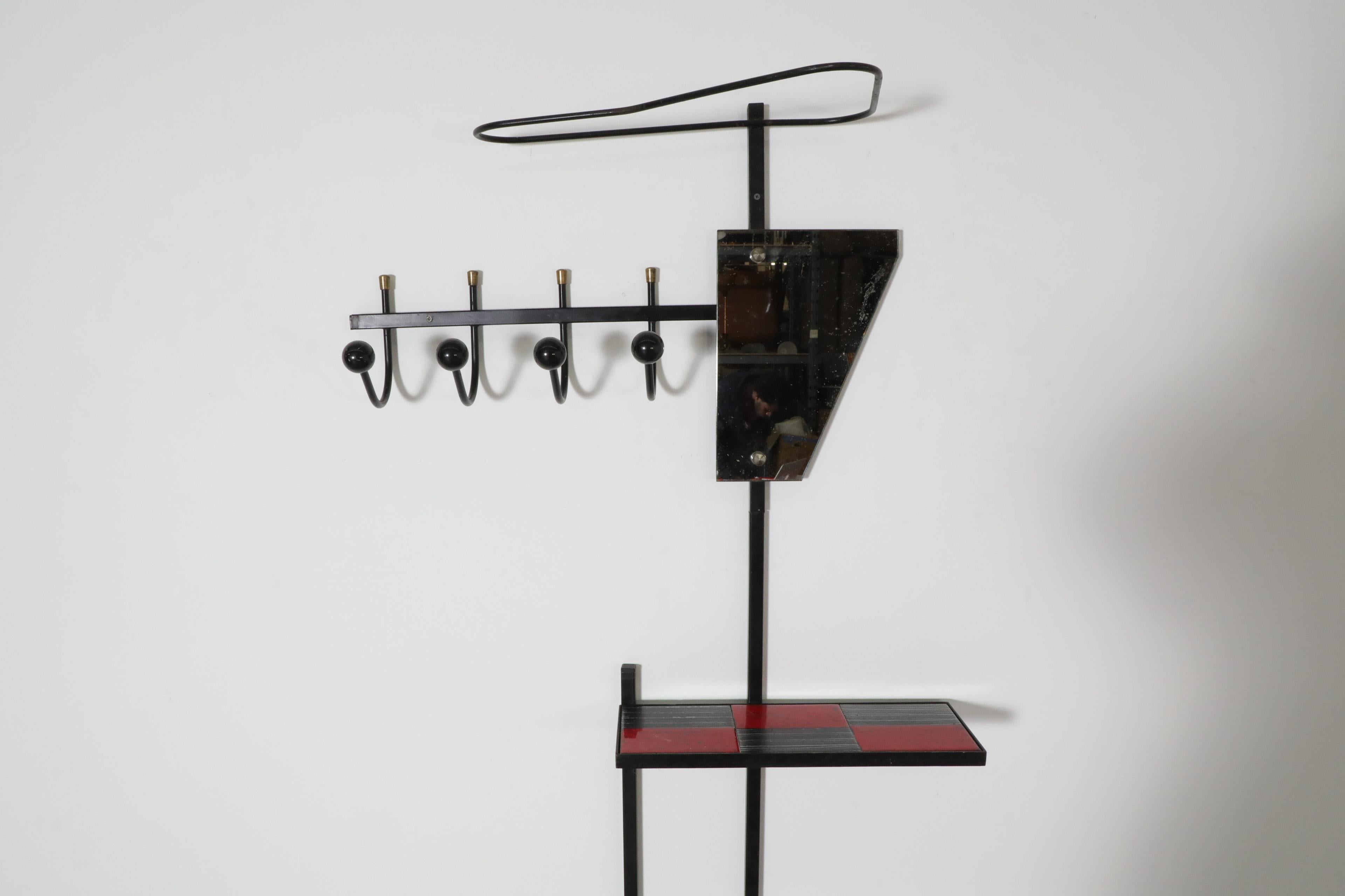 Französischer asymmetrischer Wandventilator mit Spiegel und Umbrella Stand, 1950er Jahre (Moderne der Mitte des Jahrhunderts) im Angebot