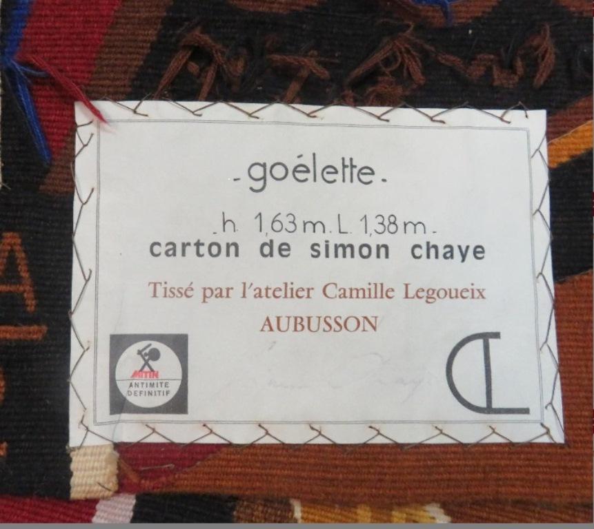 Tapisserie d'Aubusson des années 1950 conçue par Simon Chaye et tissée par l'Atelier Legoueix à Aubusson en France - étiquetée, numérotée et titrée au dos.

Composition artistique et rythmée représentant une volée de mouettes, sur fond de voiles et