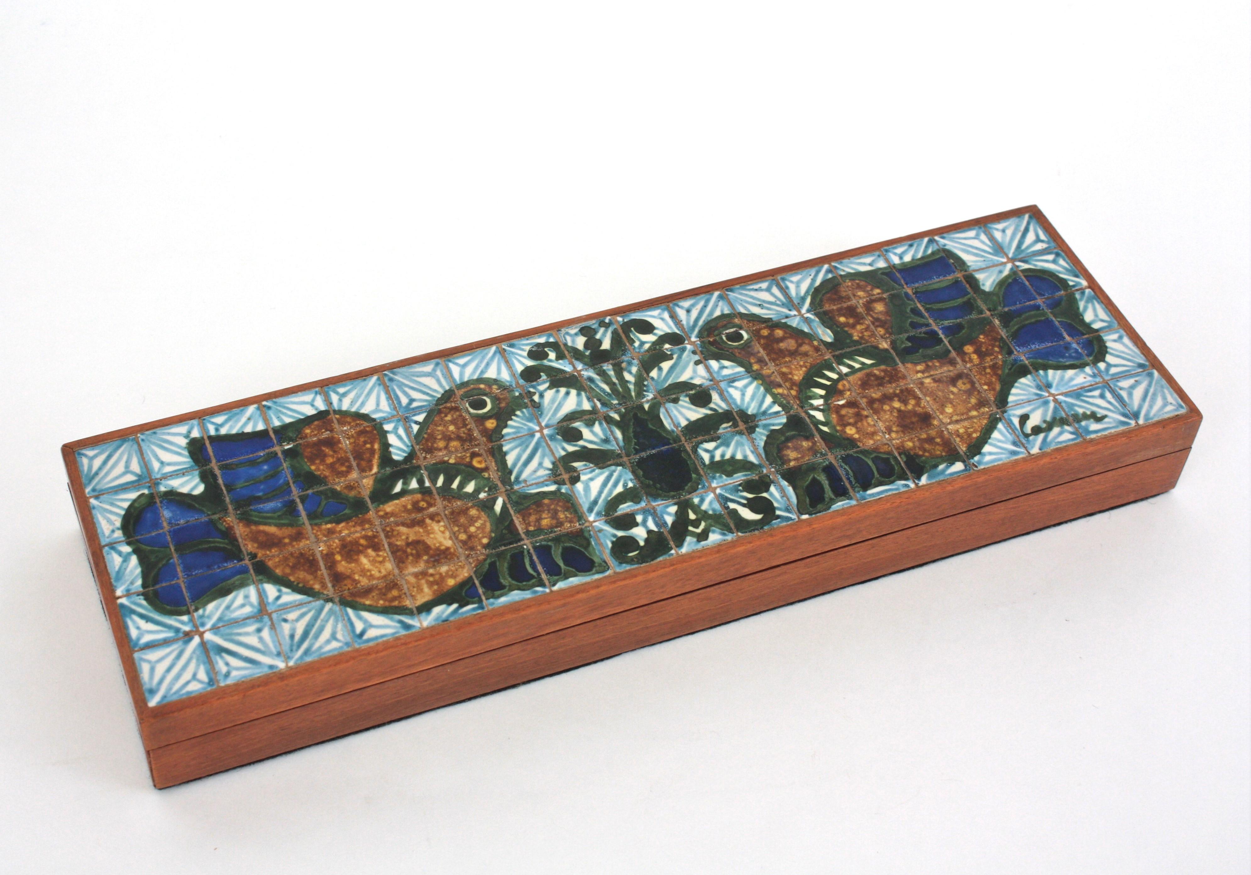 French 1950s Bird Tiles Trinket Box in Ceramic and Wood For Sale 5