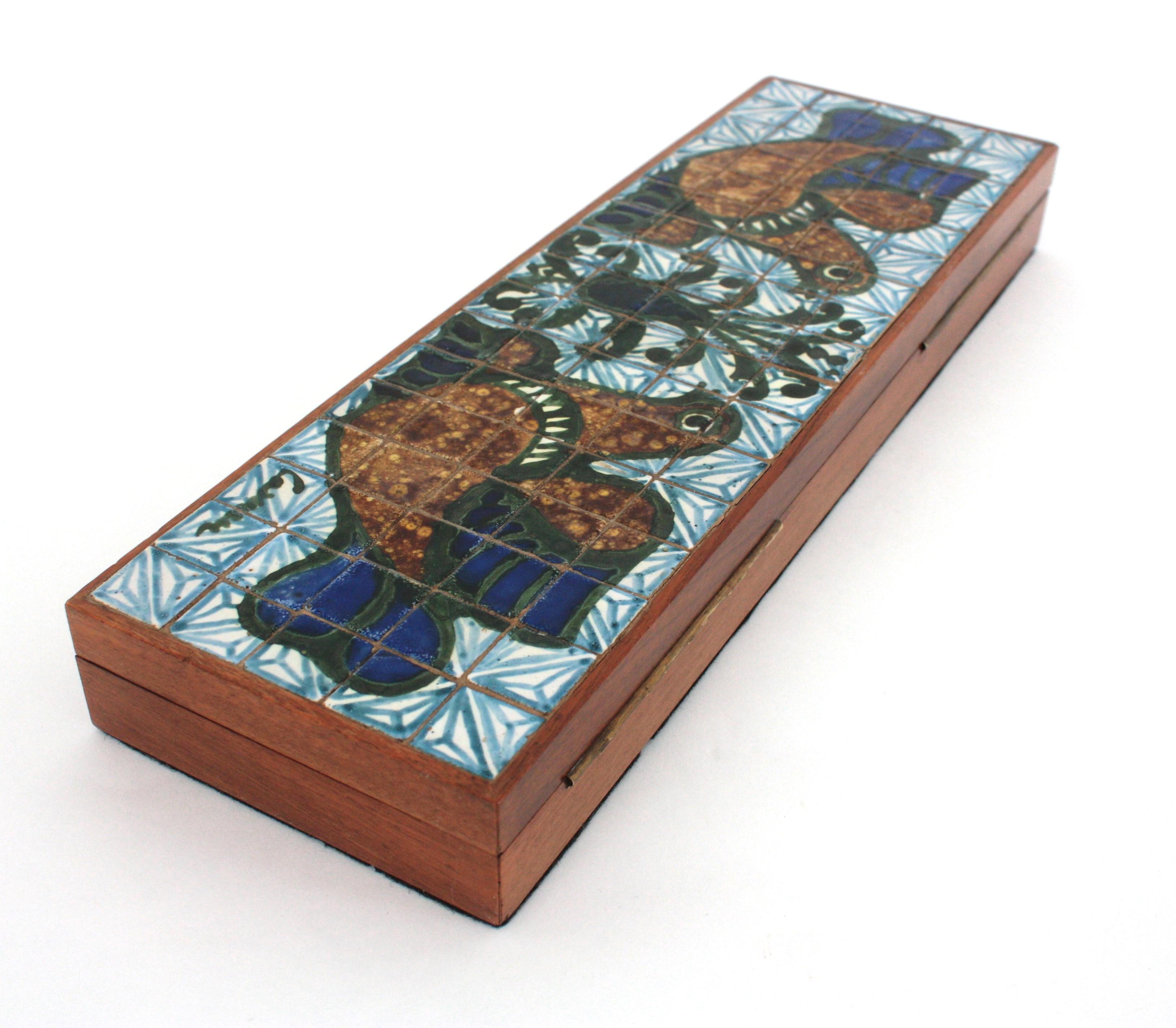 French 1950s Bird Tiles Trinket Box in Ceramic and Wood For Sale 8