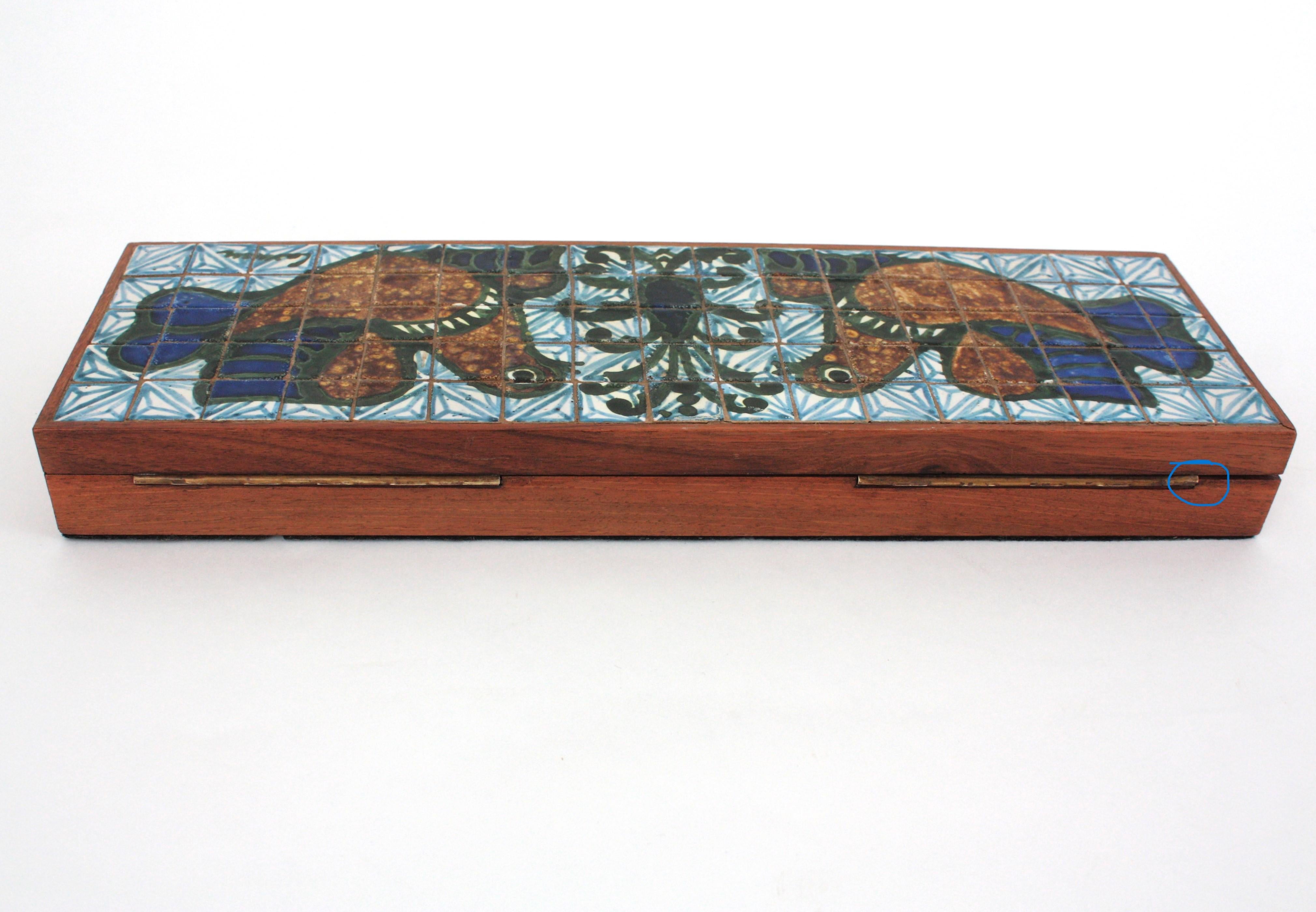 French 1950s Bird Tiles Trinket Box in Ceramic and Wood For Sale 9