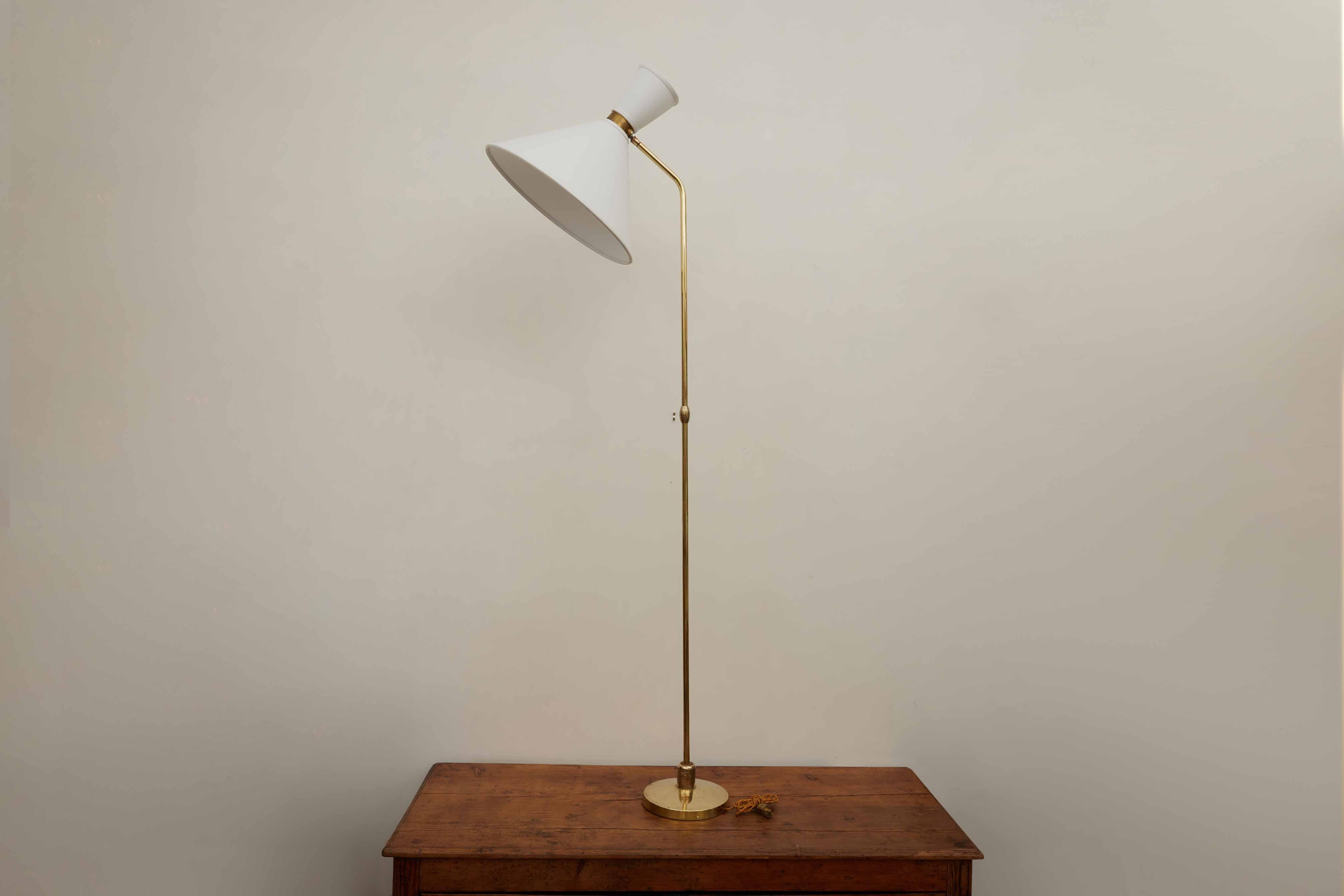 French 1950s Brass Floor Lamp by Maison Lunel  For Sale 8