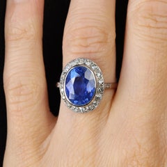 French 1950s Ceylon Sapphire Diamonds Platinum Oval Ring