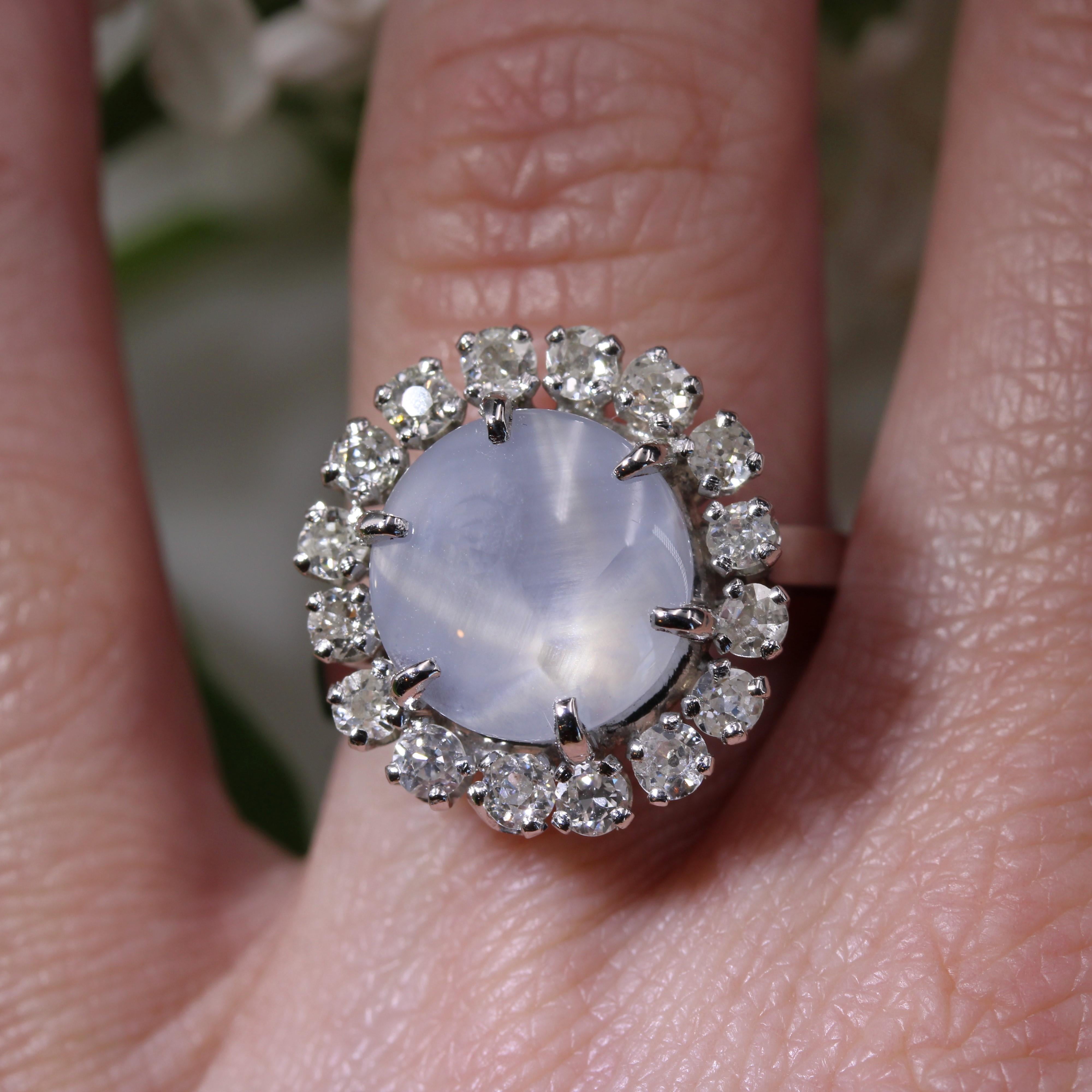 French 1950s Ceylon Star Sapphire Diamonds 18 Karat White Gold Cluster Ring For Sale 8