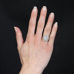 French 1950s Ceylon Star Sapphire Diamonds 18 Karat White Gold Cluster Ring