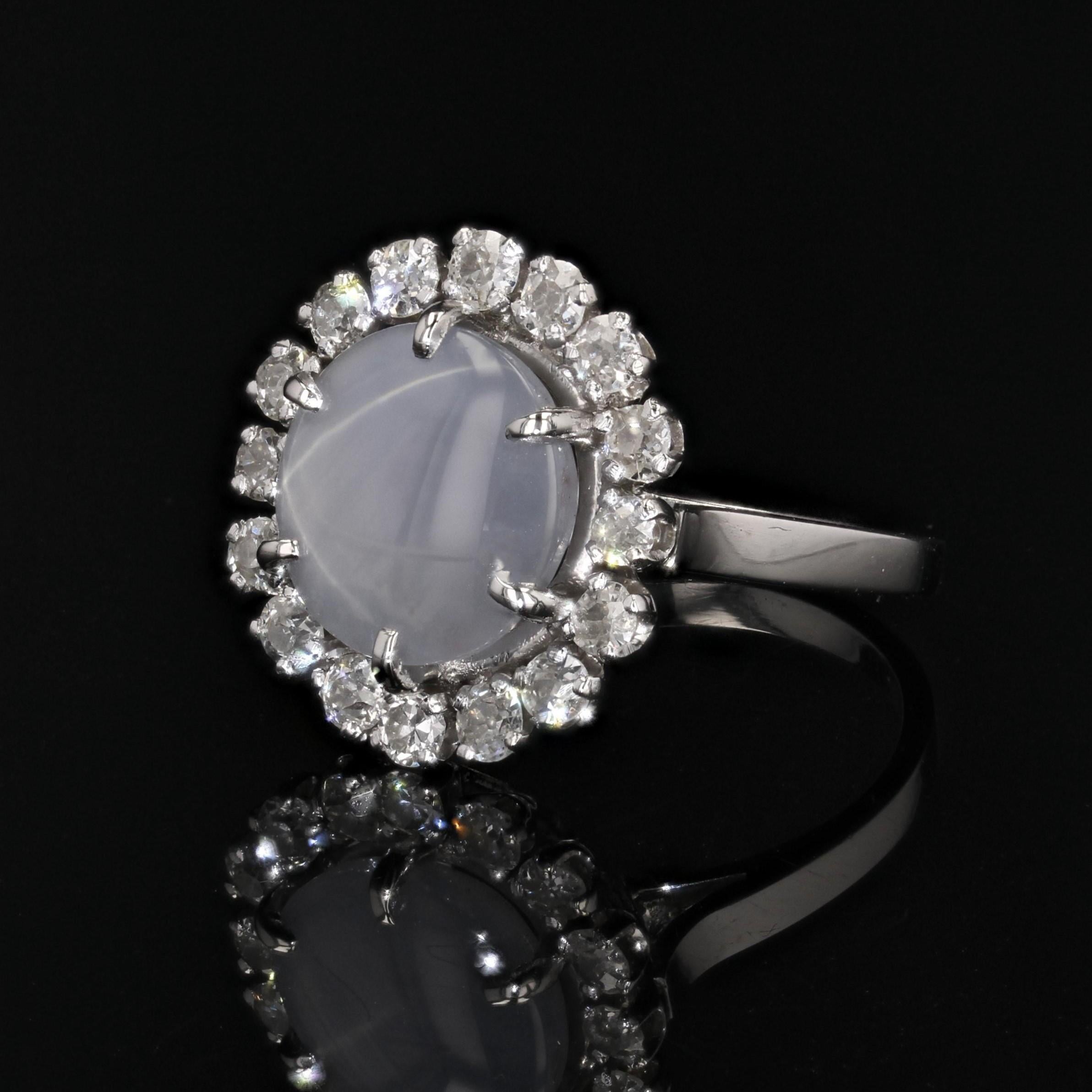 French 1950s Ceylon Star Sapphire Diamonds 18 Karat White Gold Cluster Ring For Sale 1