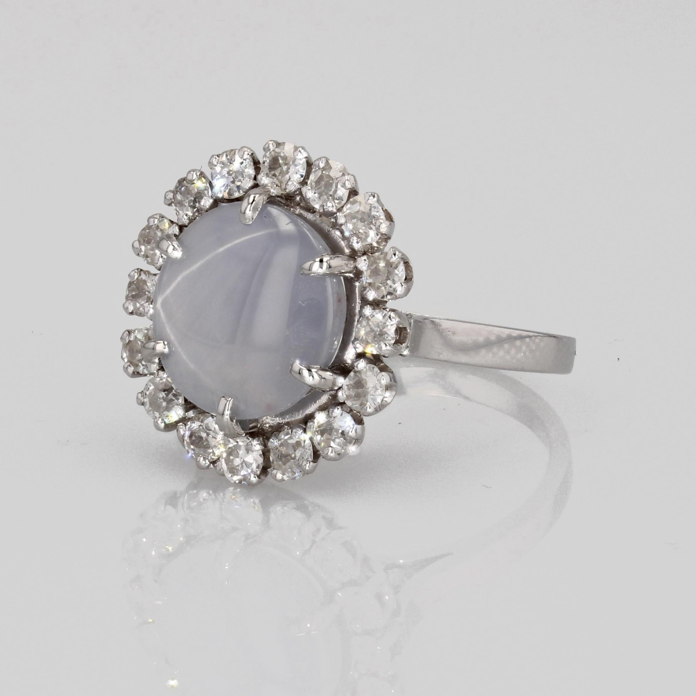 French 1950s Ceylon Star Sapphire Diamonds 18 Karat White Gold Cluster Ring For Sale 2