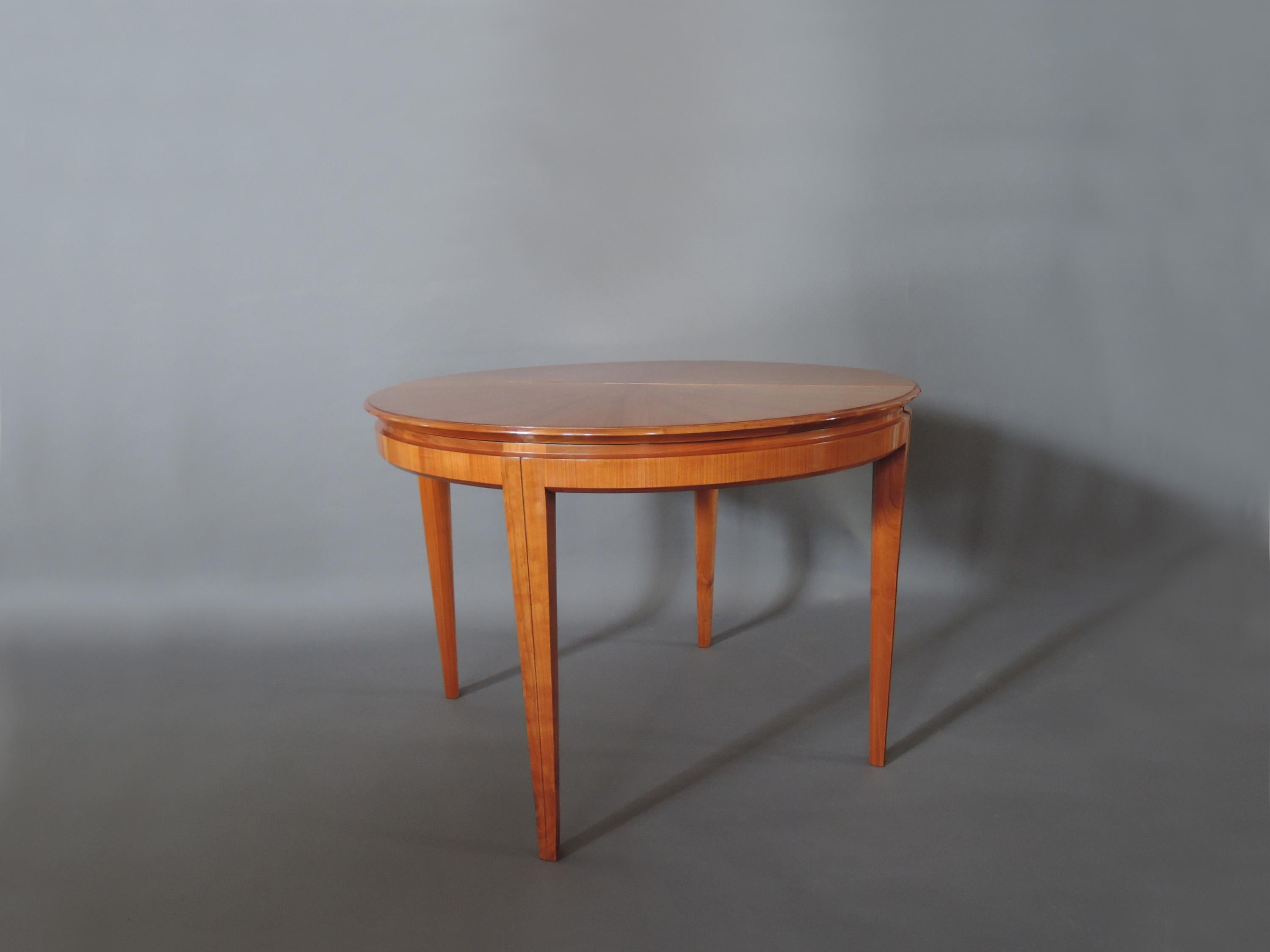 French 1950s Cherry Round Dining Table Divisible in 2 Demilune Tables For Sale 2