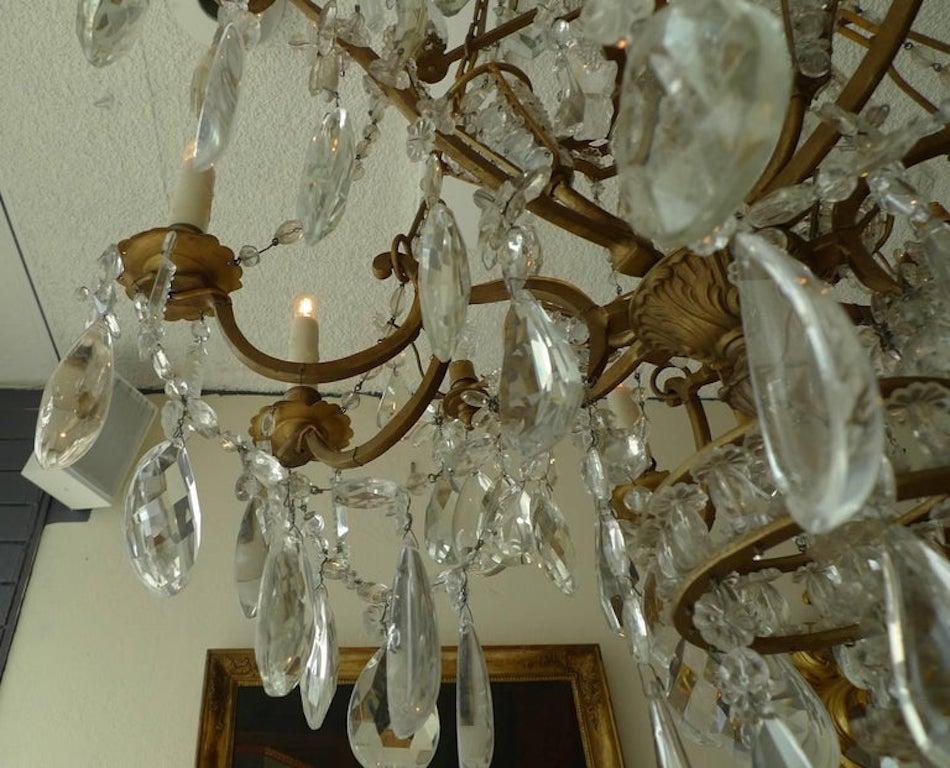 French 1950s Crystal and Glass Marie Therese Chandelier with Twelve-Light For Sale 2
