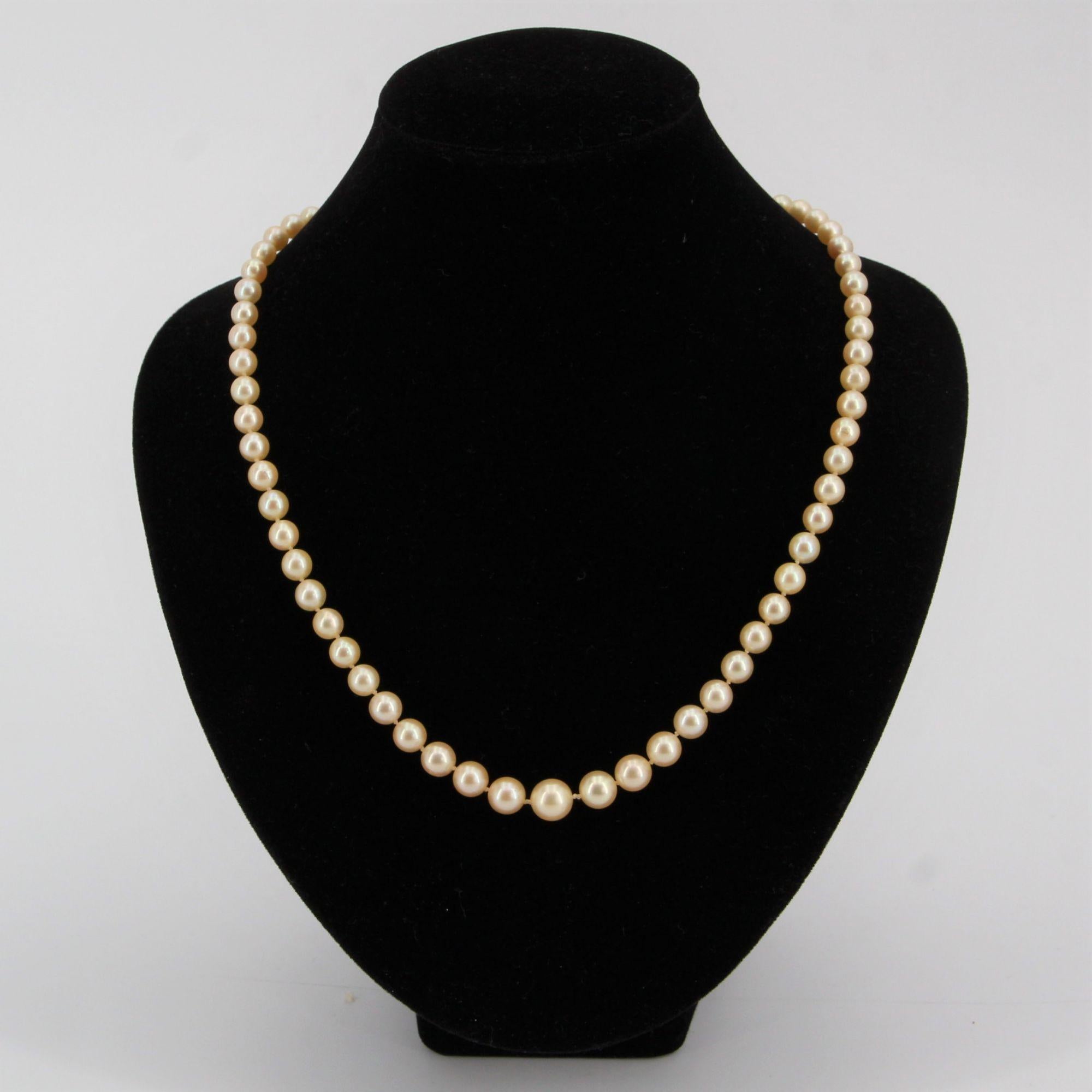 Rétro Collier de perles de culture françaises en or torsadé des années 1950 en vente