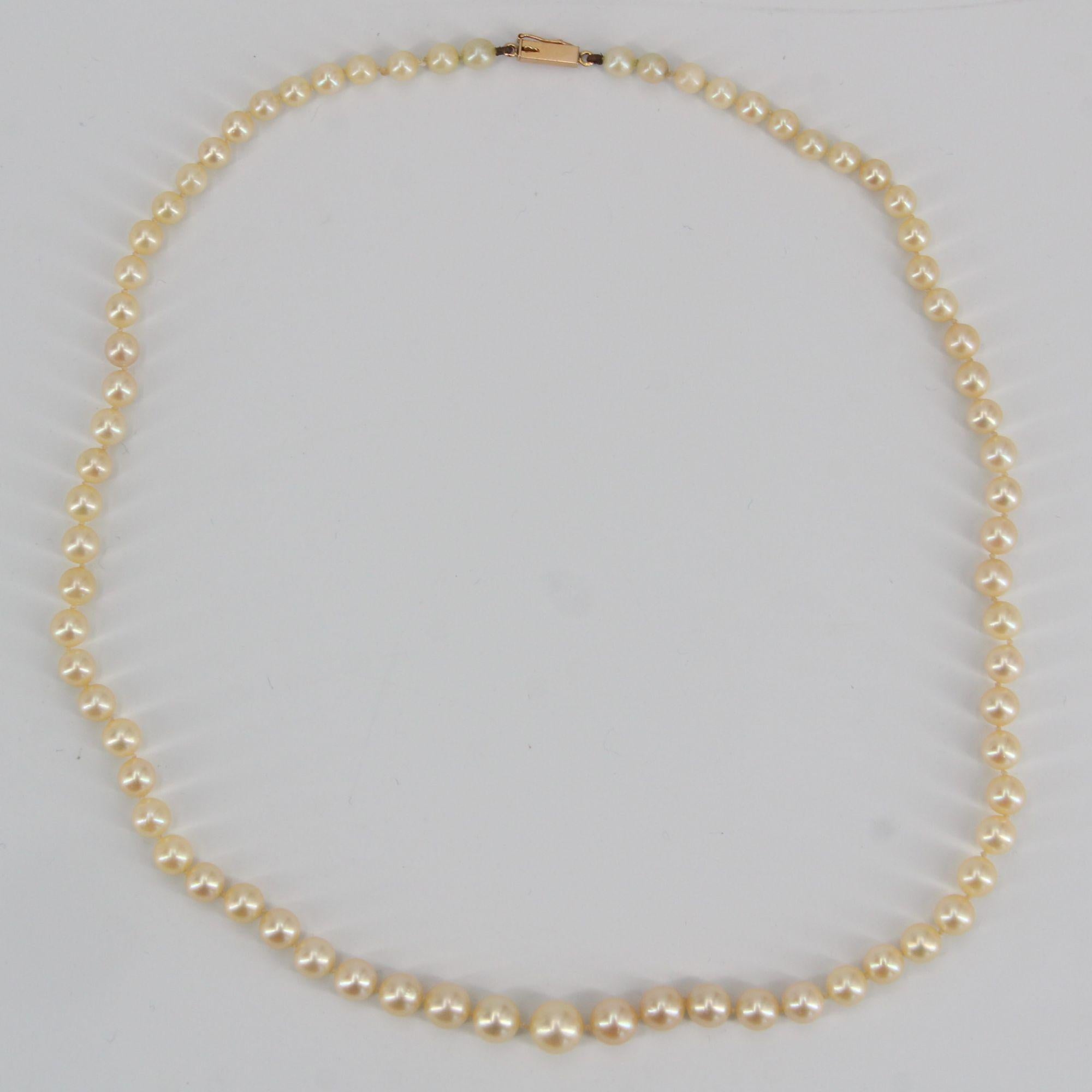 French 1950s Cultured Golden Falling Pearl Necklace In Good Condition For Sale In Poitiers, FR