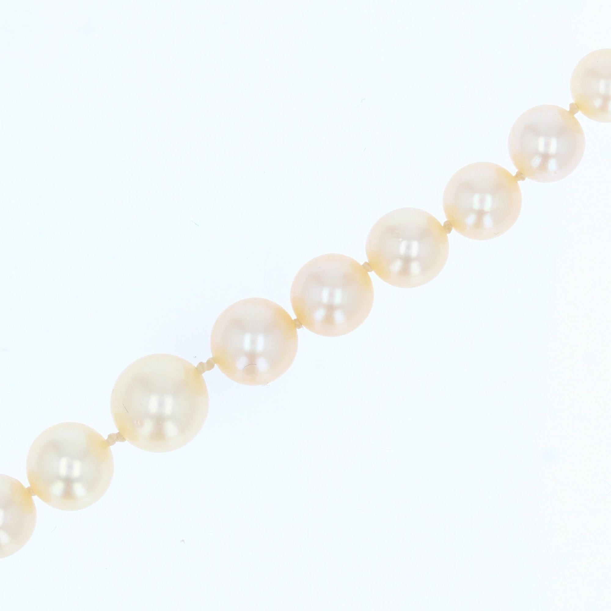 Women's French 1950s Cultured Golden Falling Pearl Necklace For Sale