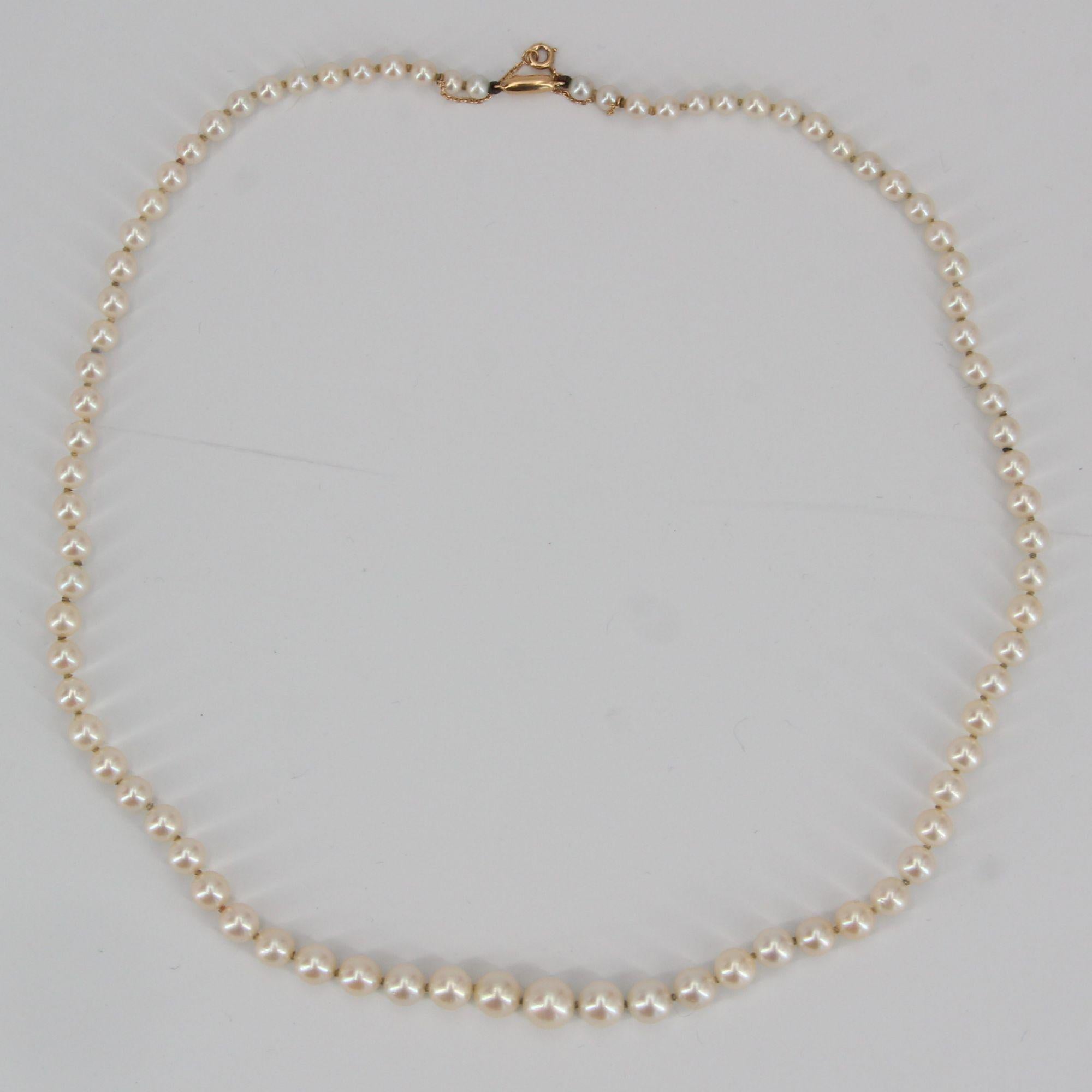 Retro French 1950s Cultured Pearl Falling Necklace For Sale