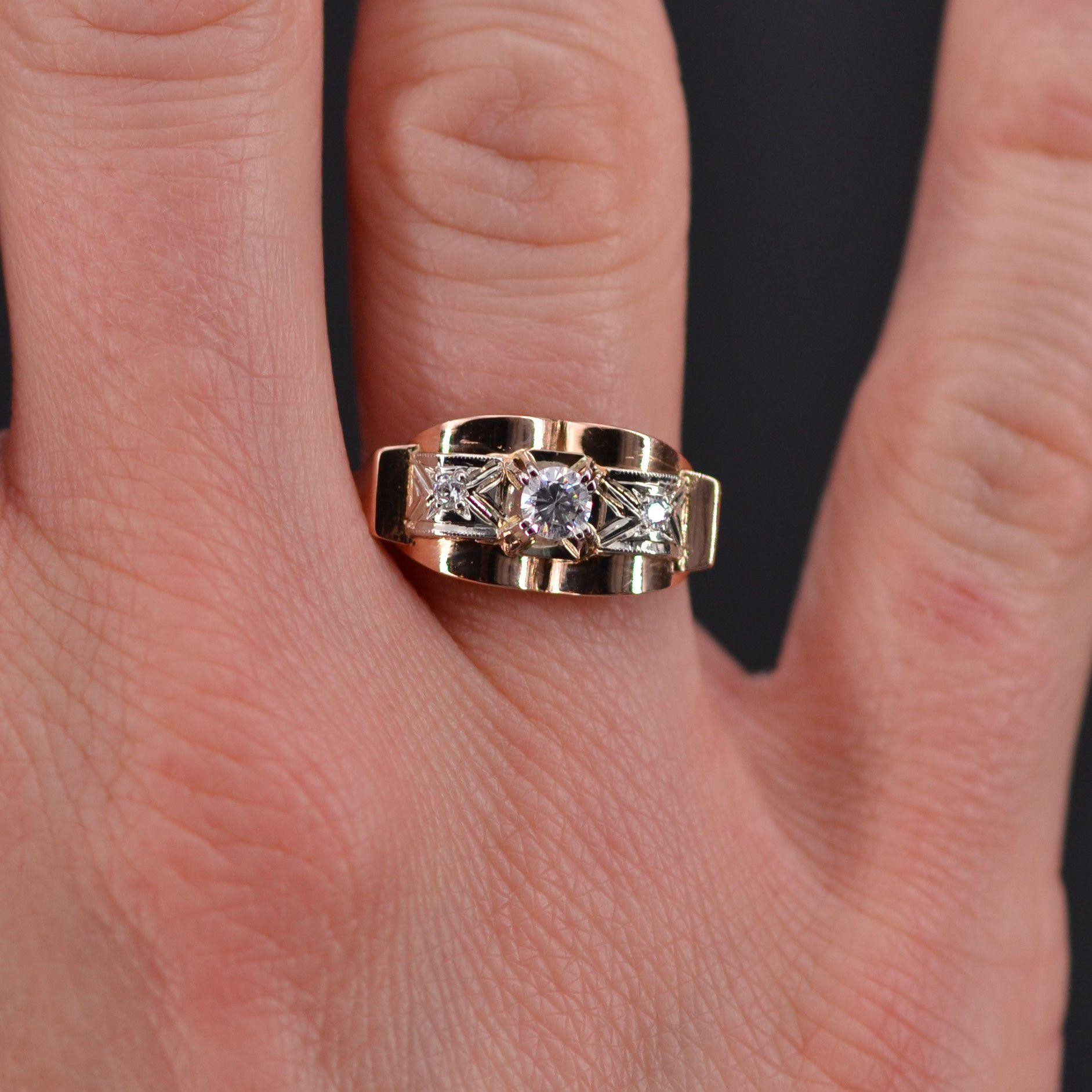 French 1950s Diamond 18 Karat Rose Gold Tank Ring In Excellent Condition For Sale In Poitiers, FR