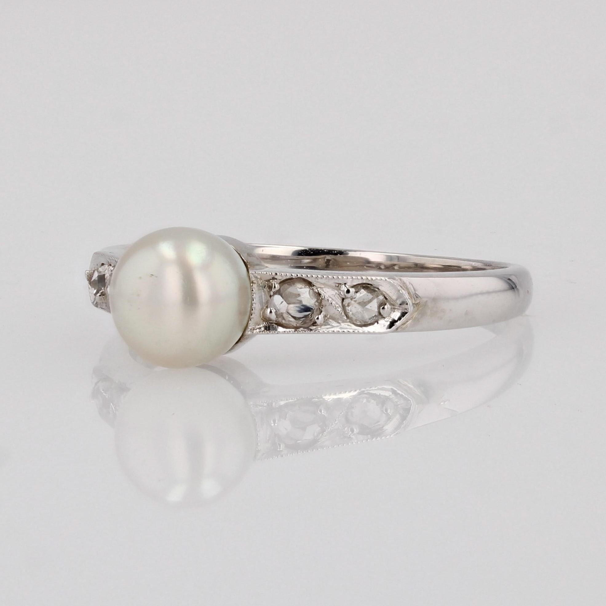 French 1950s Diamond Cultured Pearl 18 Karat White Gold Ring For Sale 1