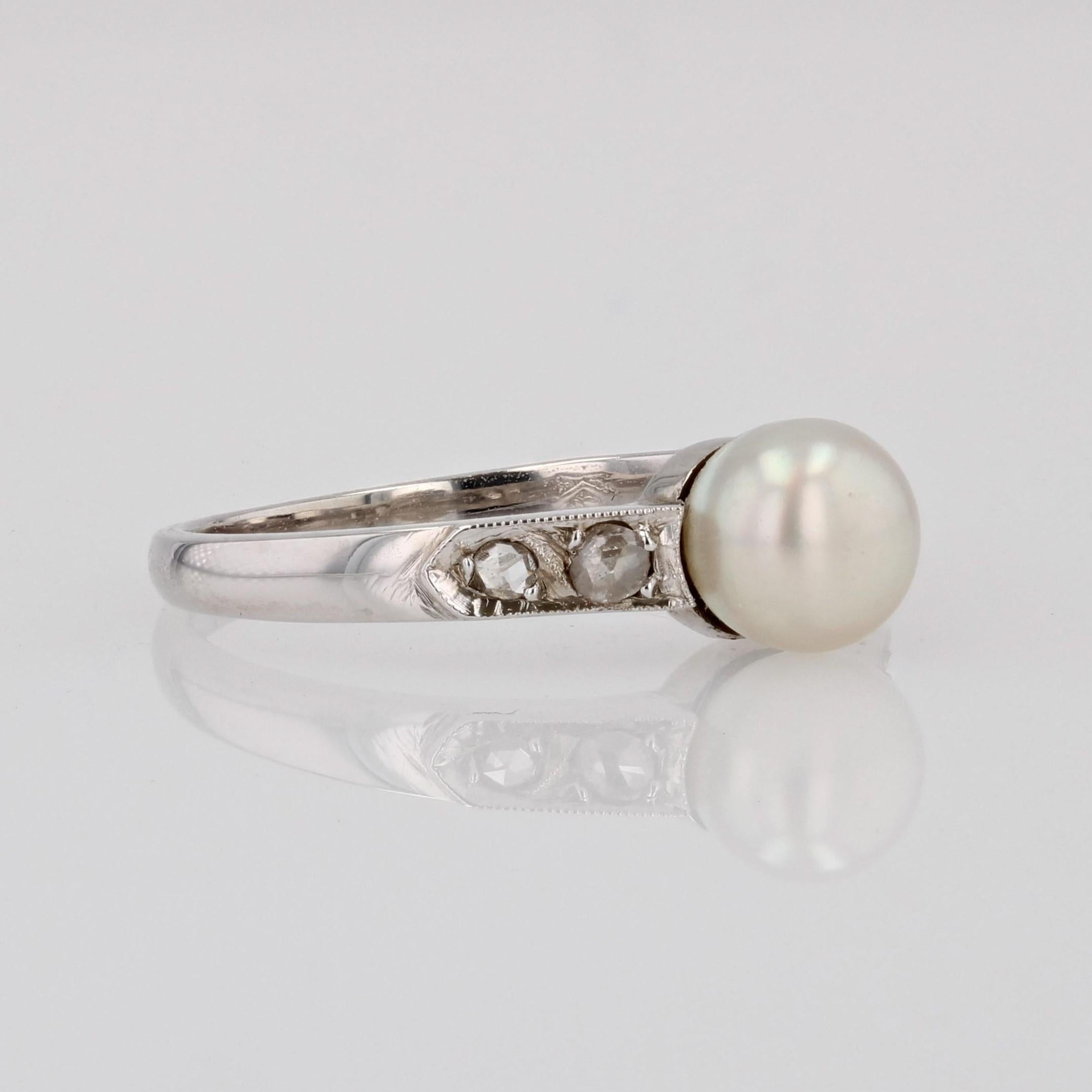 French 1950s Diamond Cultured Pearl 18 Karat White Gold Ring For Sale 3