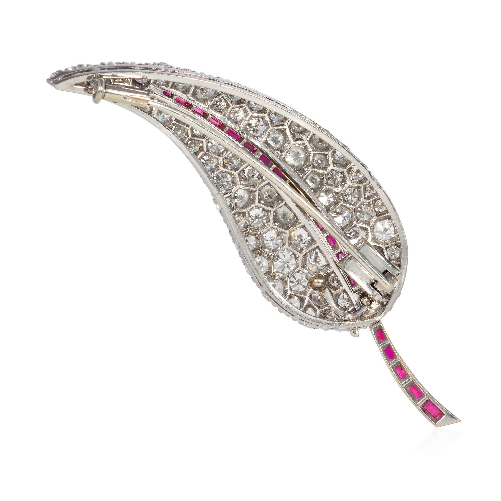 French 1950s Diamond Leaf Brooch with Interchangeable Multi-Gem Spine Inserts In Good Condition In New York, NY
