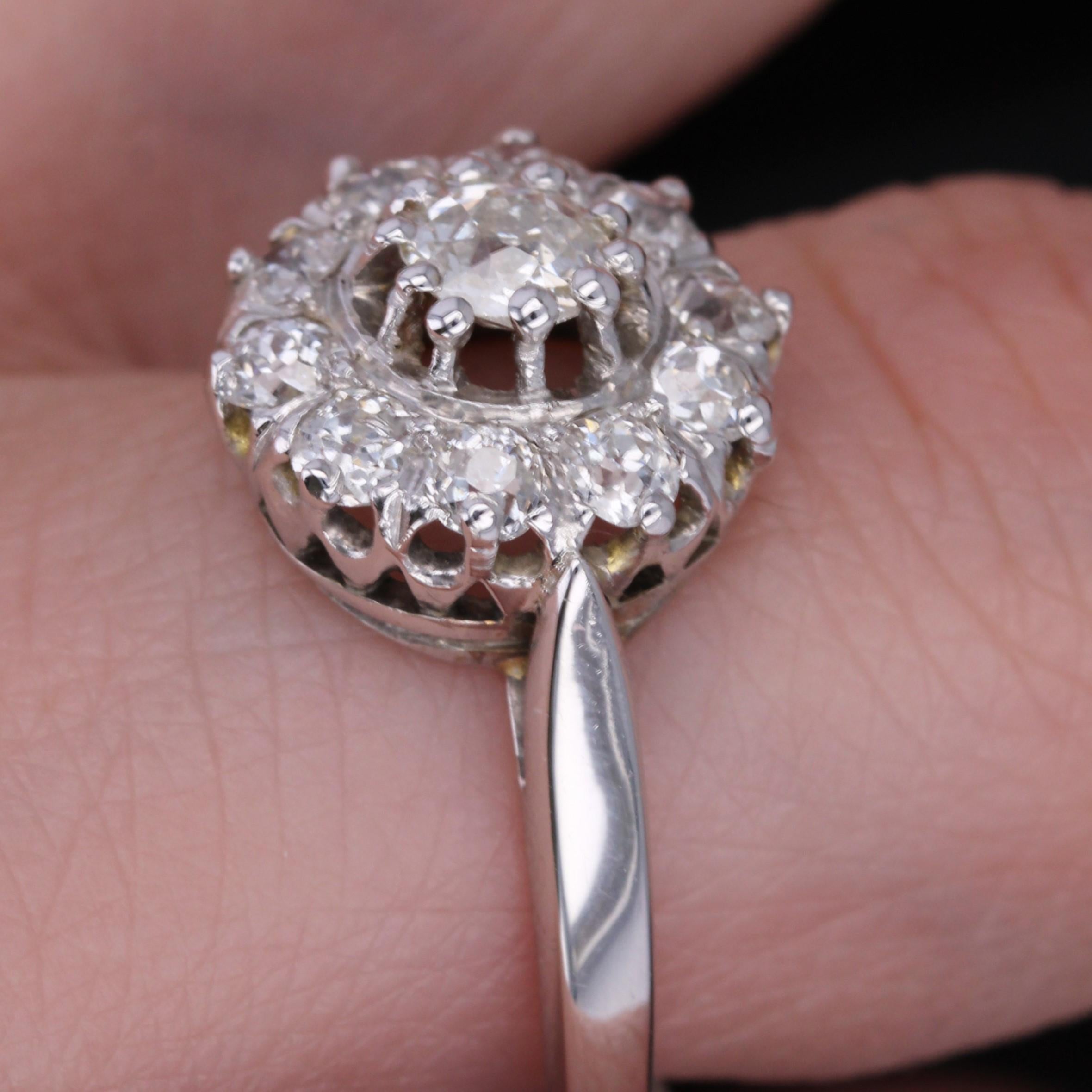 French 1950s Diamonds 18 Karat White Gold Daisy Ring For Sale 2