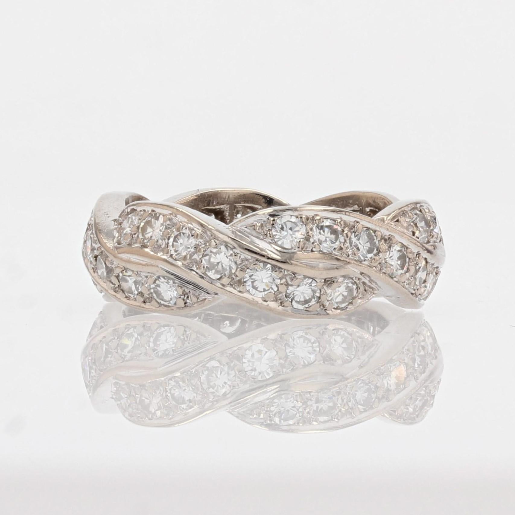 French 1950s Diamonds 18 Karat White Gold Twist Wedding Ring For Sale 2
