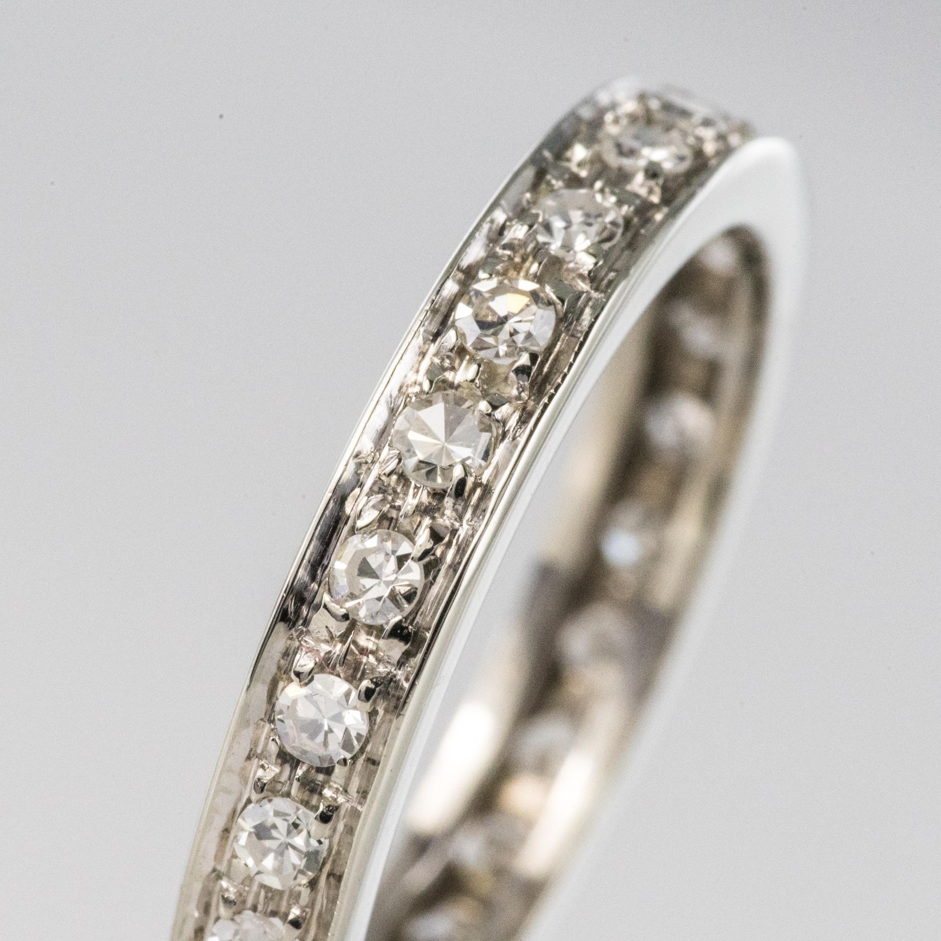 French 1950s Diamonds 18 Karat White Gold Wedding Ring In Good Condition In Poitiers, FR
