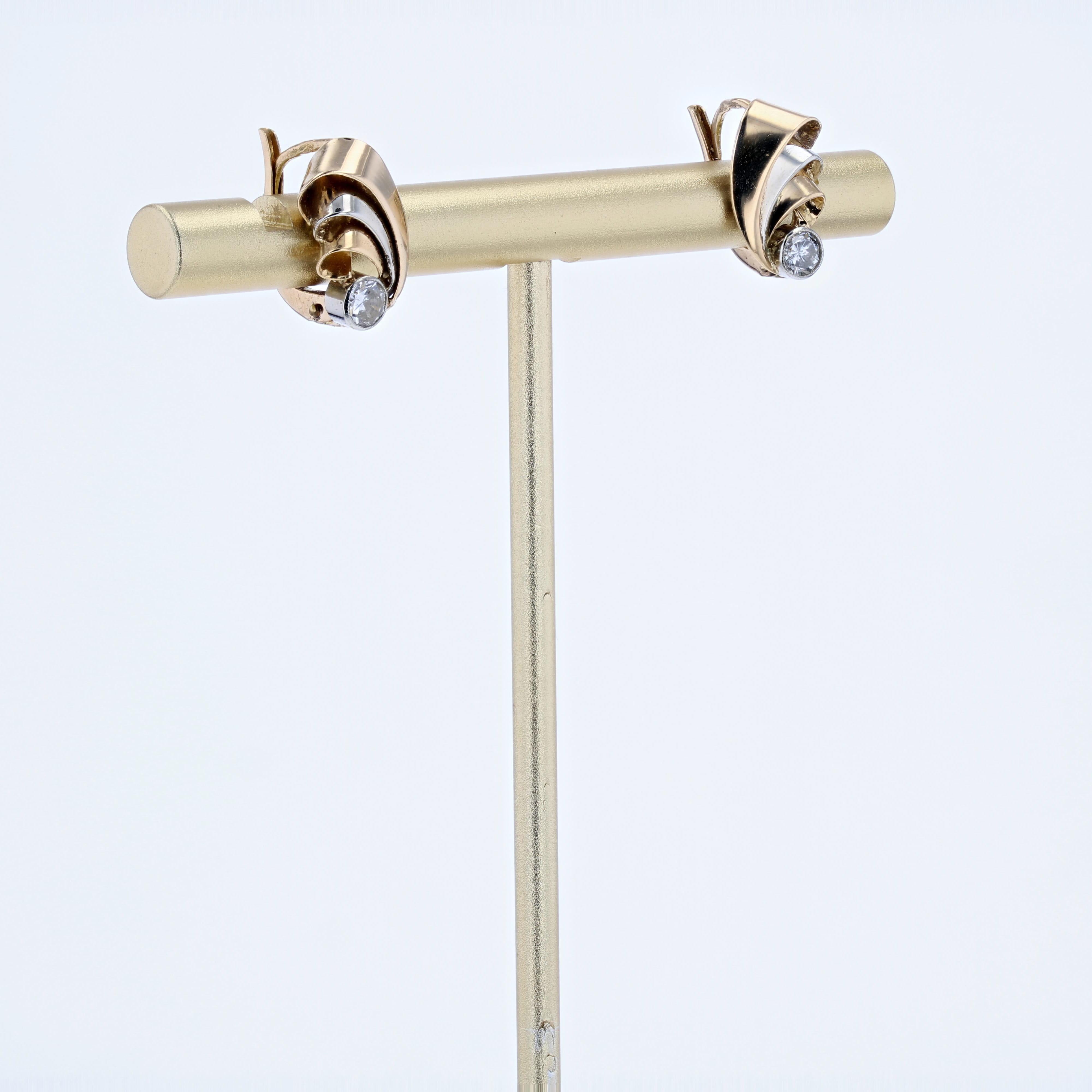 Boucles d'oreilles ruban en or jaune blanc 18 carats, diamants français des années 1950 Pour femmes en vente