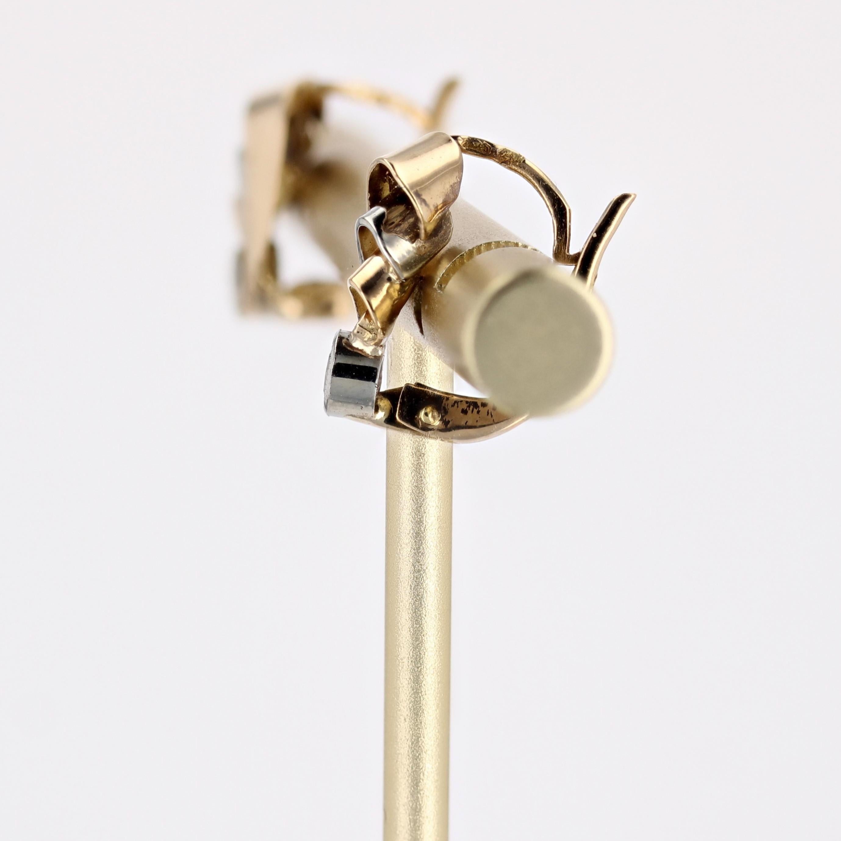 Boucles d'oreilles ruban en or jaune blanc 18 carats, diamants français des années 1950 en vente 3