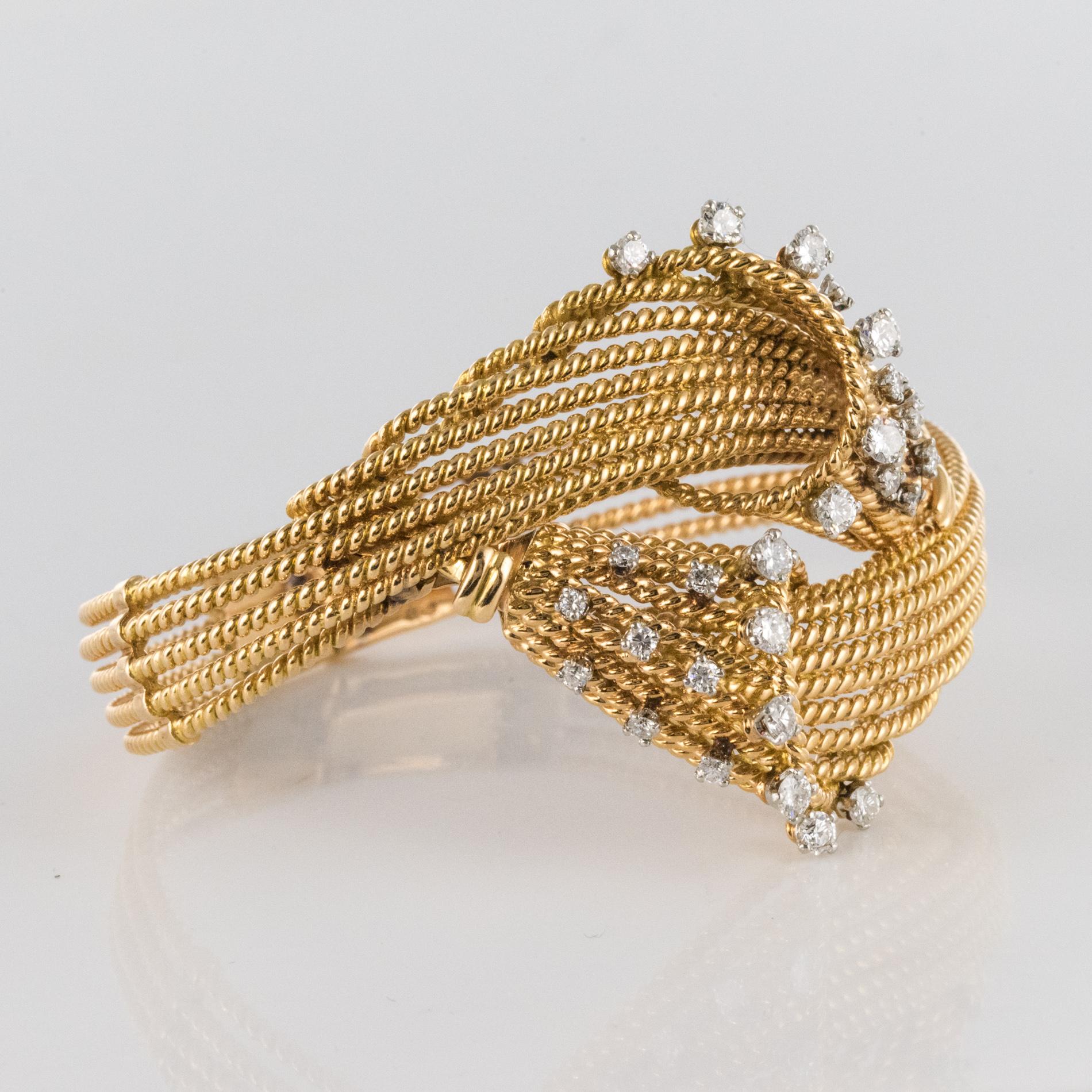 French 1950s Diamonds Platinum 18 Karat Yellow Gold Thread Bracelet For Sale 3