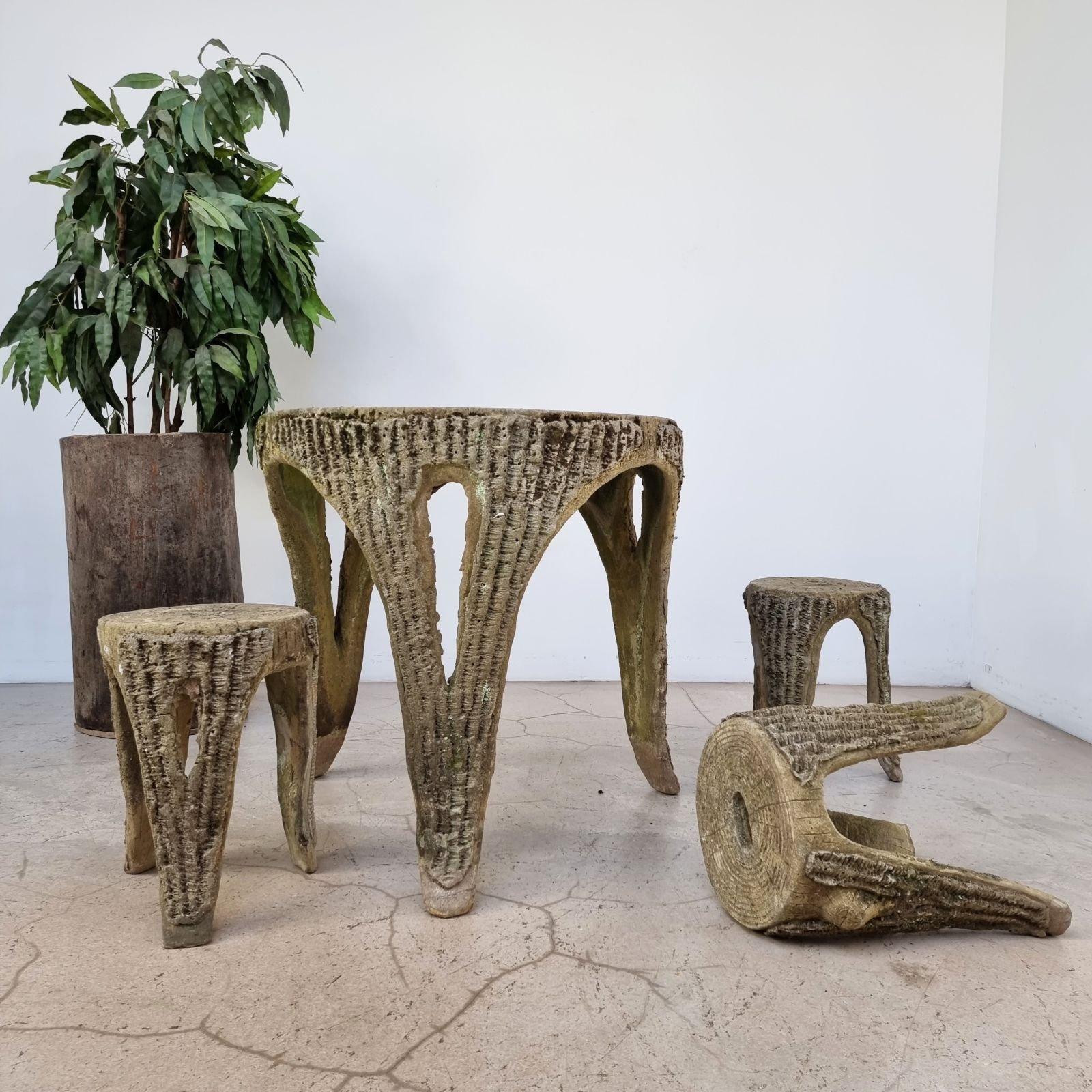 Ensemble de jardin en ciment Faux Bois des années 1950 Bon état à Buchanan, NY