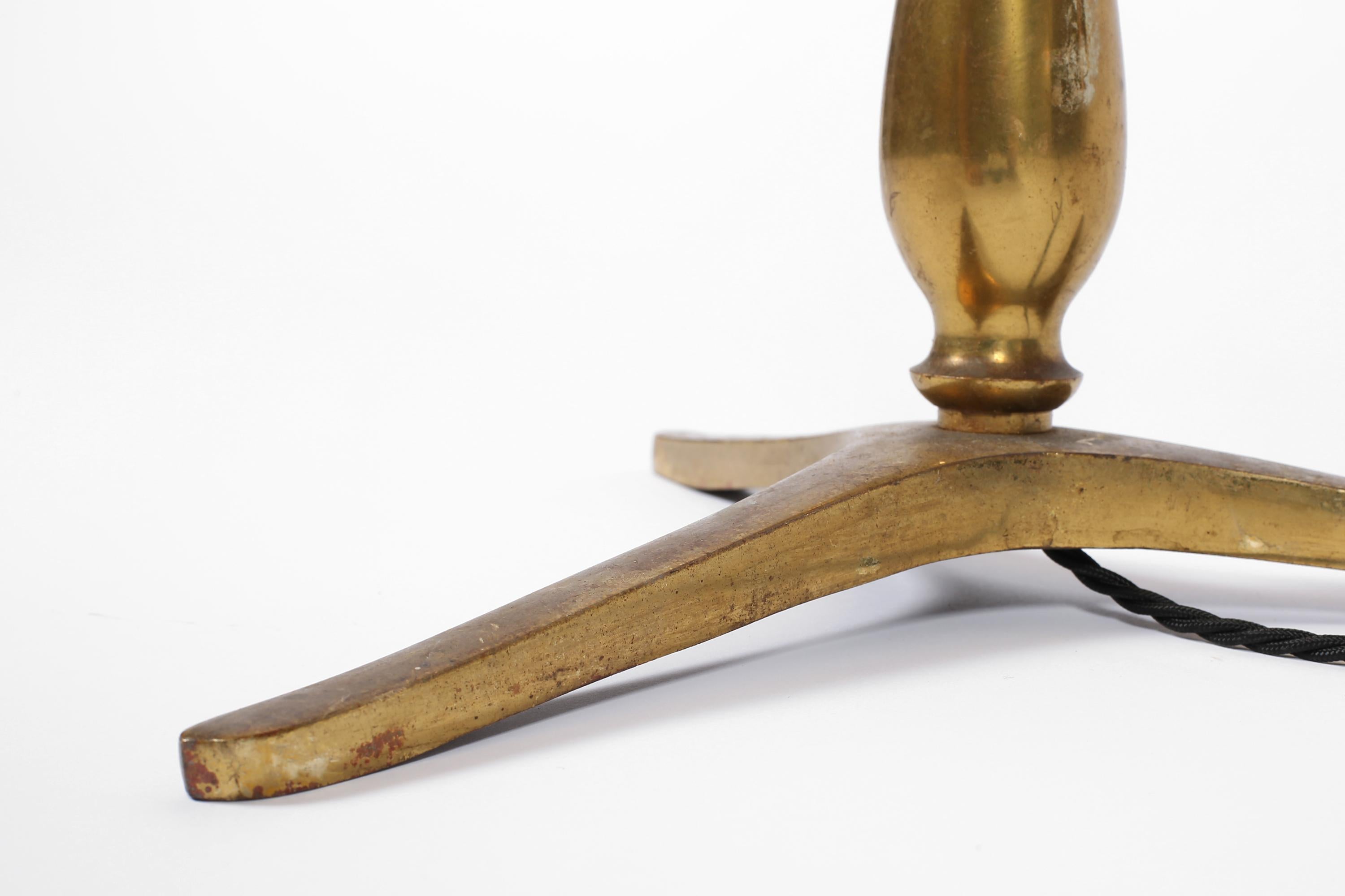 Französische Stehlampe aus vergoldetem Messing und Bronze aus den 1950er Jahren im Angebot 5
