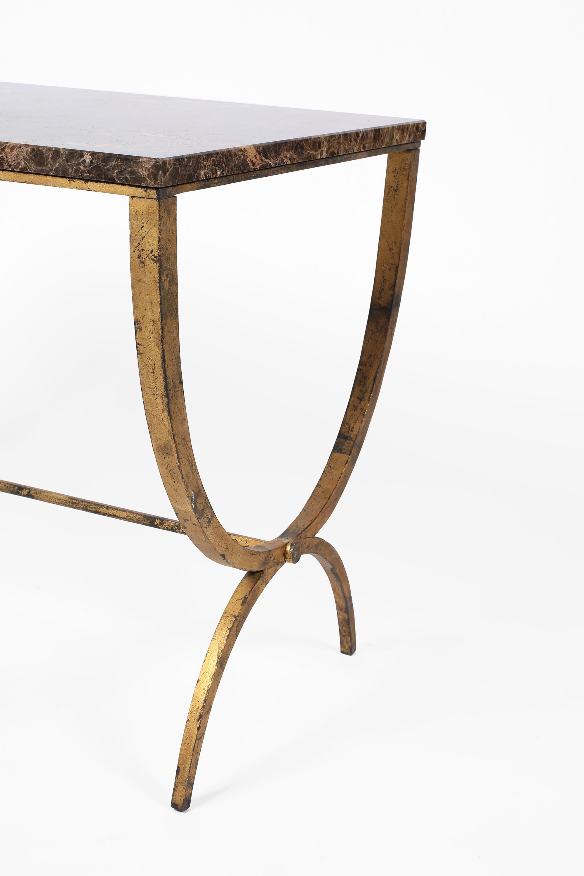 Table d'appoint en fer doré et marbre des années 1950 en vente 10