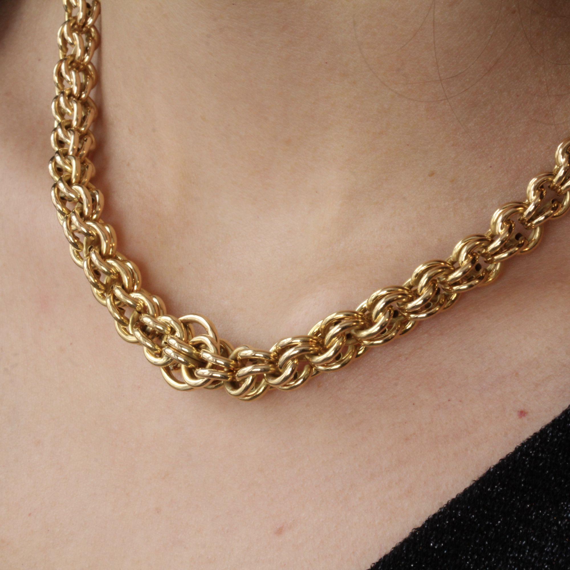 French 1950s Interlaced Links 18 Karat Yellow Gold Necklace 4