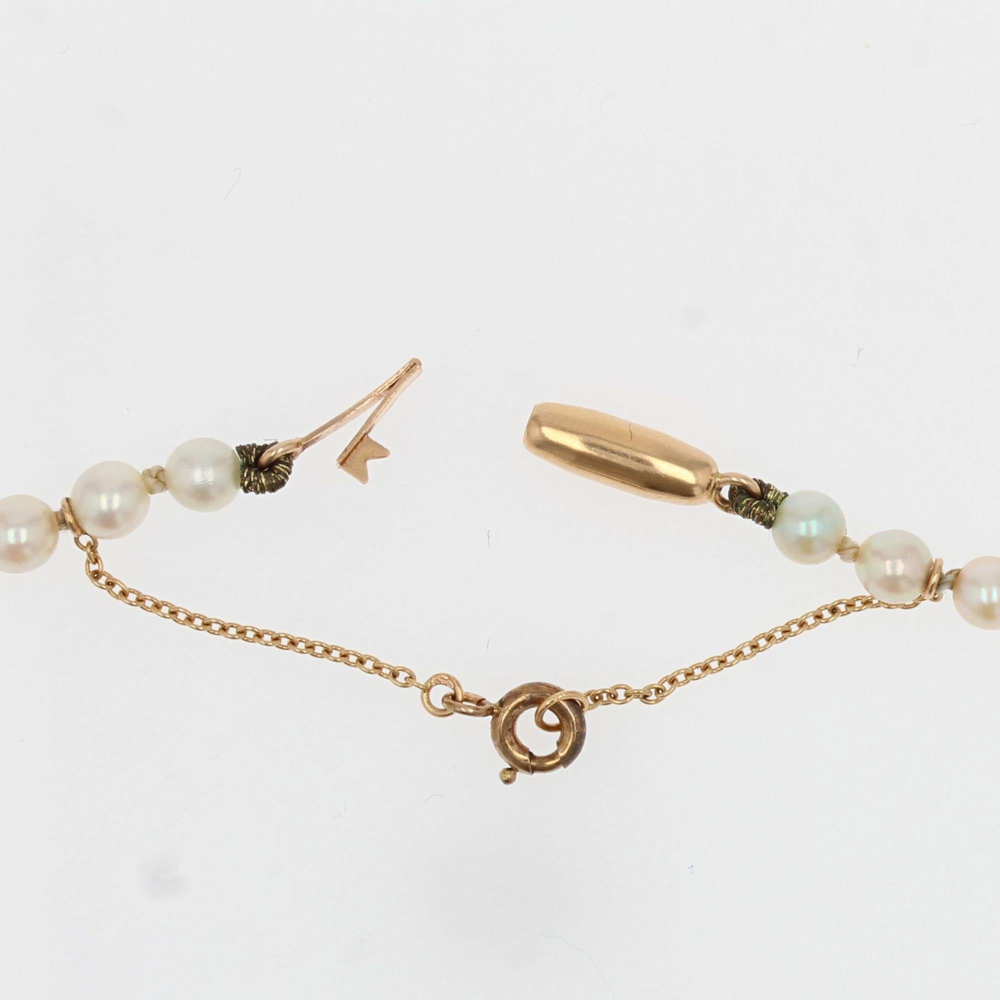 Collier français des années 1950 en perles blanches perlées d'Orient et perles de culture japonaise en vente 2