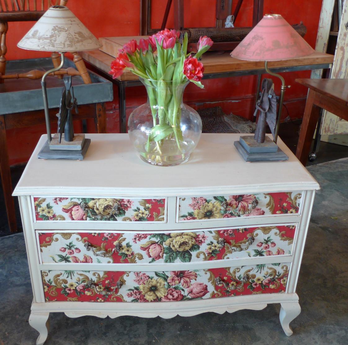 French 1950s Louis XV Style Painted Pine and Fabric Chest with 4 Drawers 7