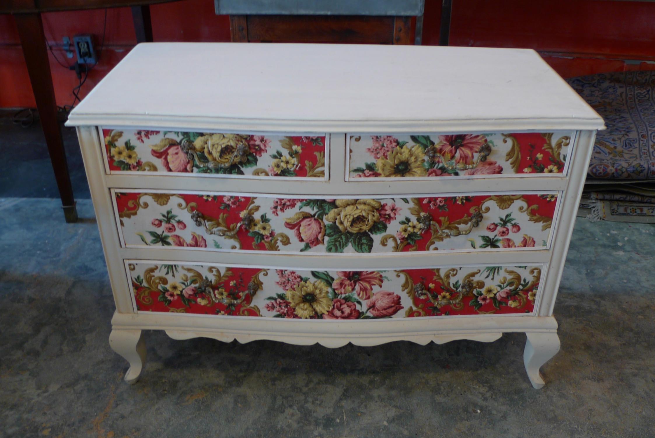 French 1950s Louis XV Style Painted Pine and Fabric Chest with 4 Drawers 12