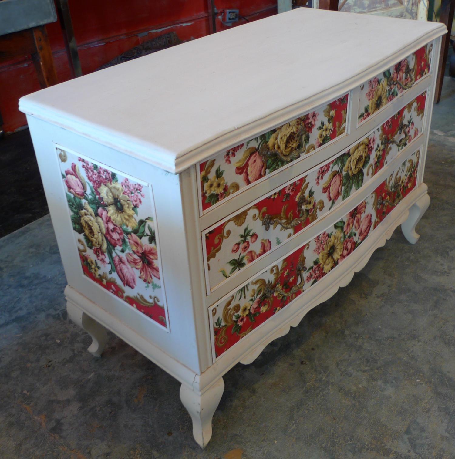 Hand-Painted French 1950s Louis XV Style Painted Pine and Fabric Chest with 4 Drawers
