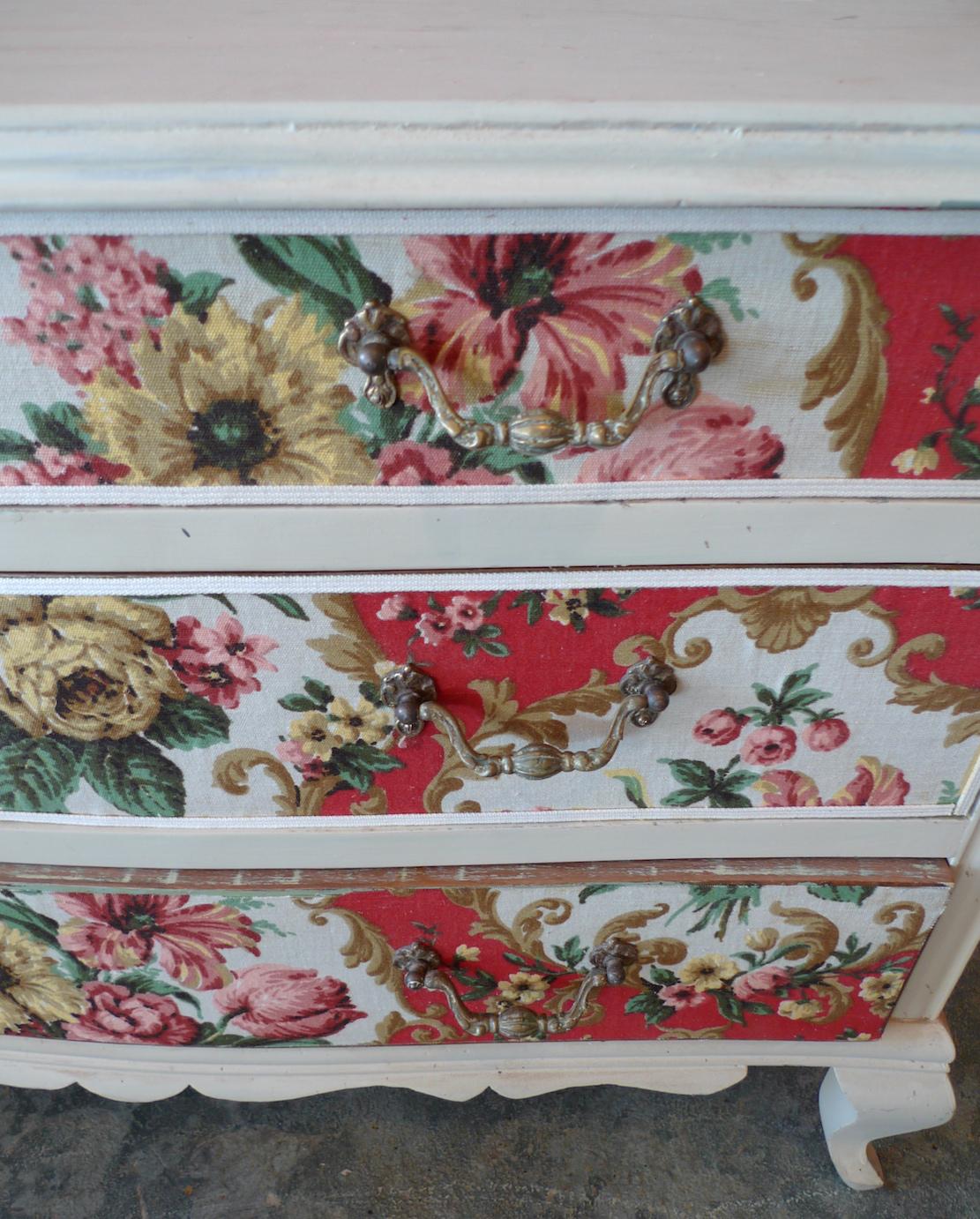 French 1950s Louis XV Style Painted Pine and Fabric Chest with 4 Drawers 4