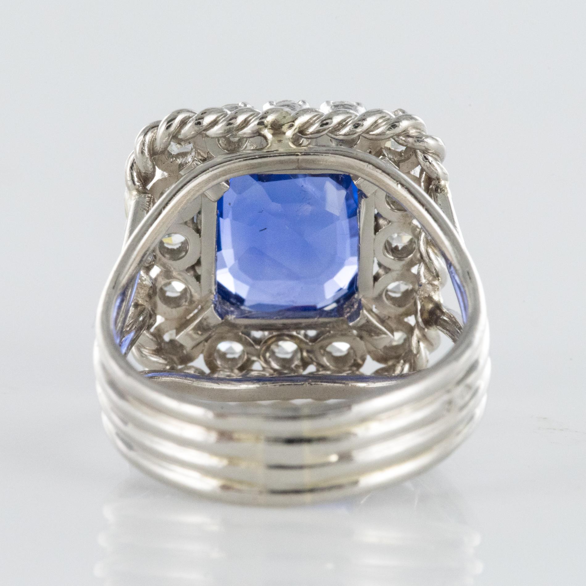 French 1950s No Heat Cushion Cut Ceylon Sapphire Diamonds Platinum Ring For Sale 7